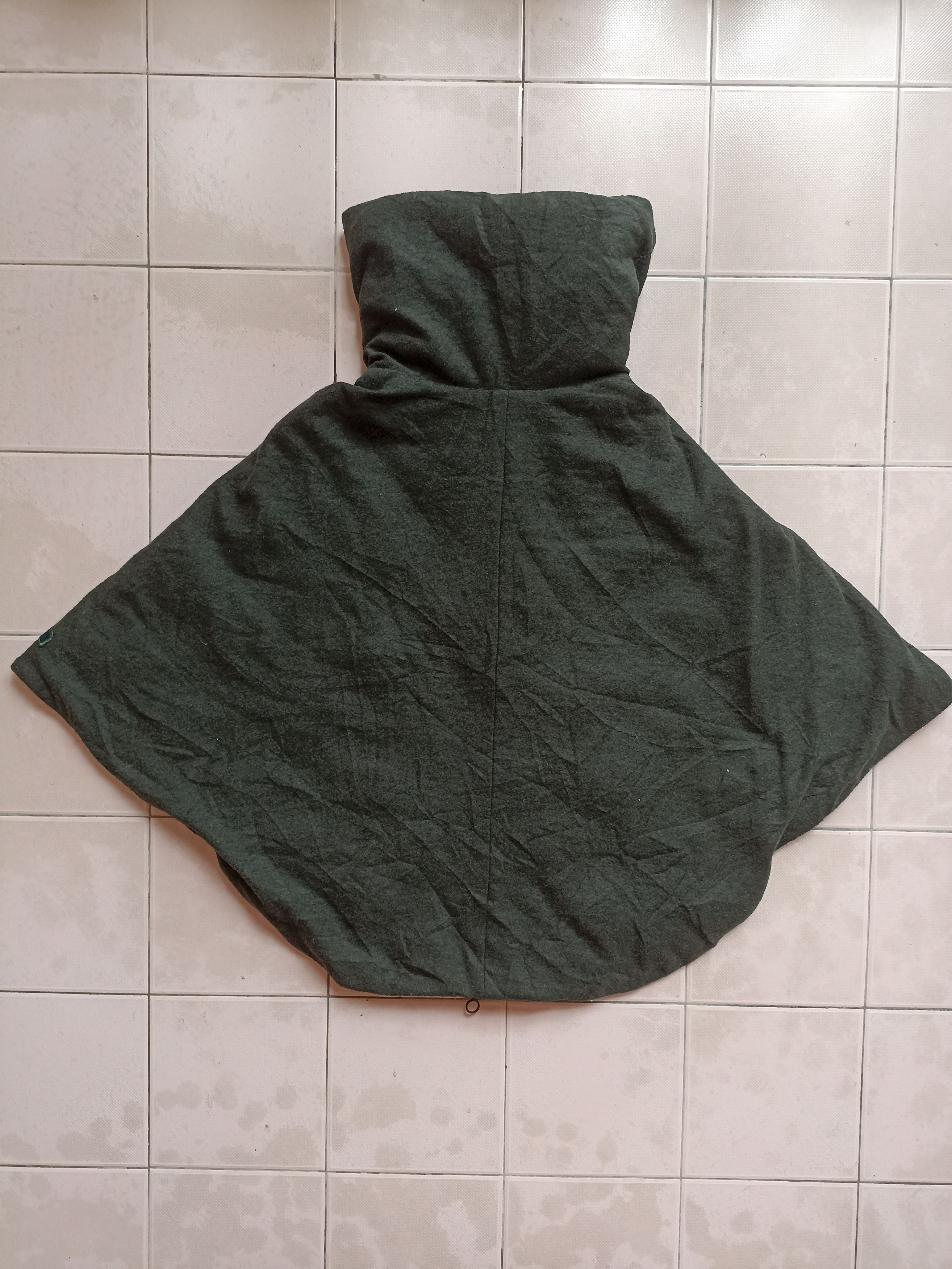 TATRAS Tatras capes wool Size US M / EU 48-50 / 2 - 6 Thumbnail