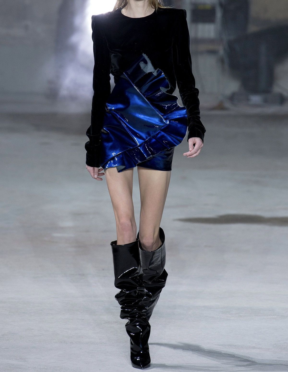 Saint Laurent Paris Missguided blue metallic mini skirt 💙✨ Size 26" / US 2 / IT 38 - 2 Thumbnail