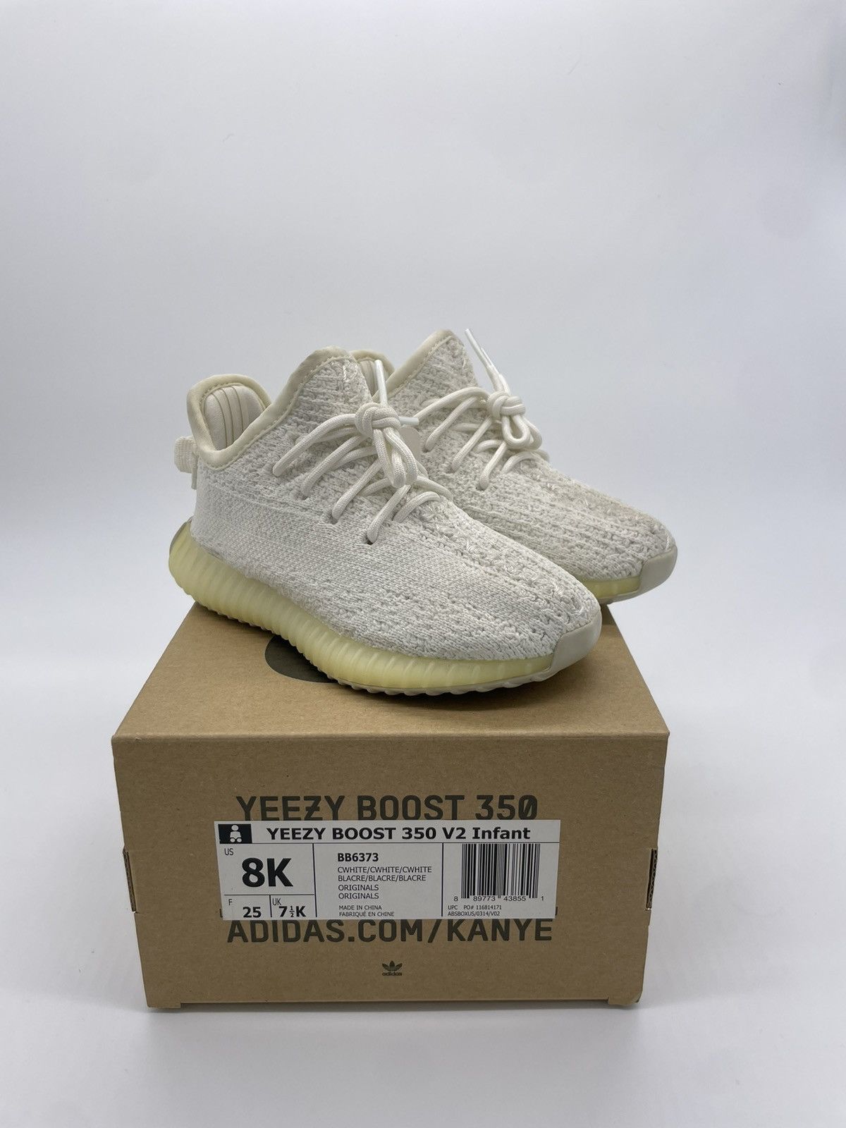 Adidas Infant Yeezy v2 cream Size US 8 / EU 41 - 1 Thumbnail