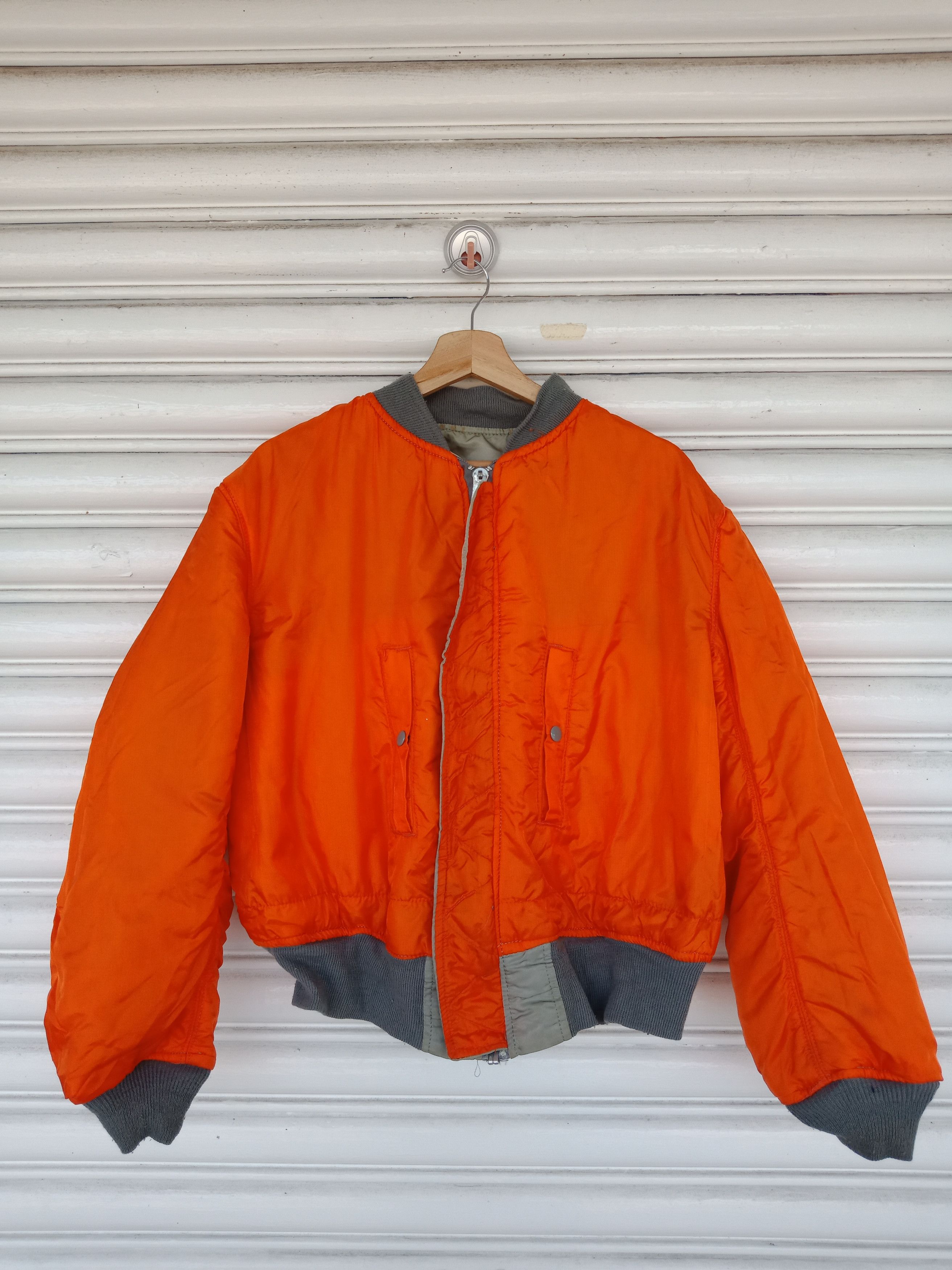 Alpha Industries Alpha Industries Reversible Flight Bomber Jacket Size US XL / EU 56 / 4 - 4 Thumbnail