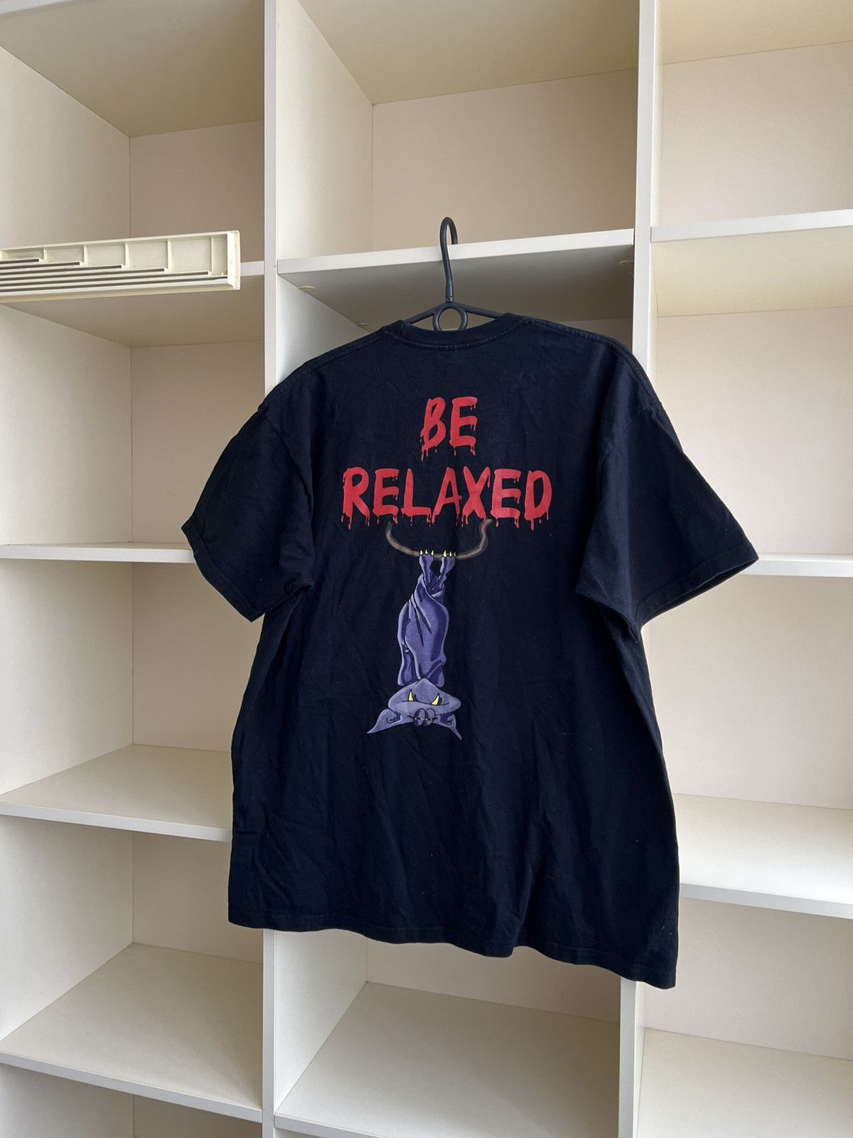 Vintage Vintage No Panic Be Relaxed Bat T-Shirt Black Funny Graphic Size US XL / EU 56 / 4 - 11 Thumbnail