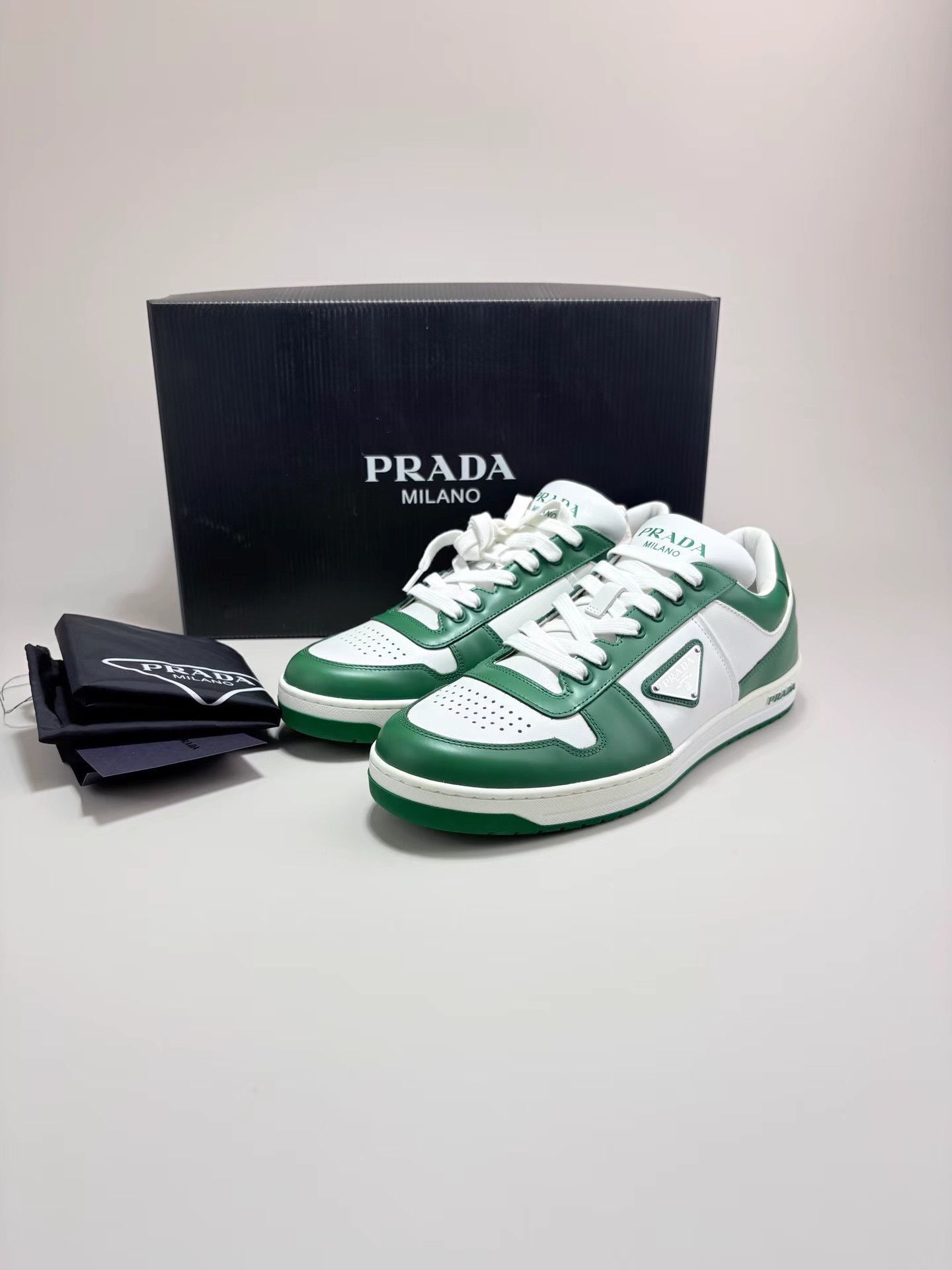 Prada PRADA Triangle Logo White and Green Skate Shoes K1 Size US 7 / EU 40 - 1 Thumbnail