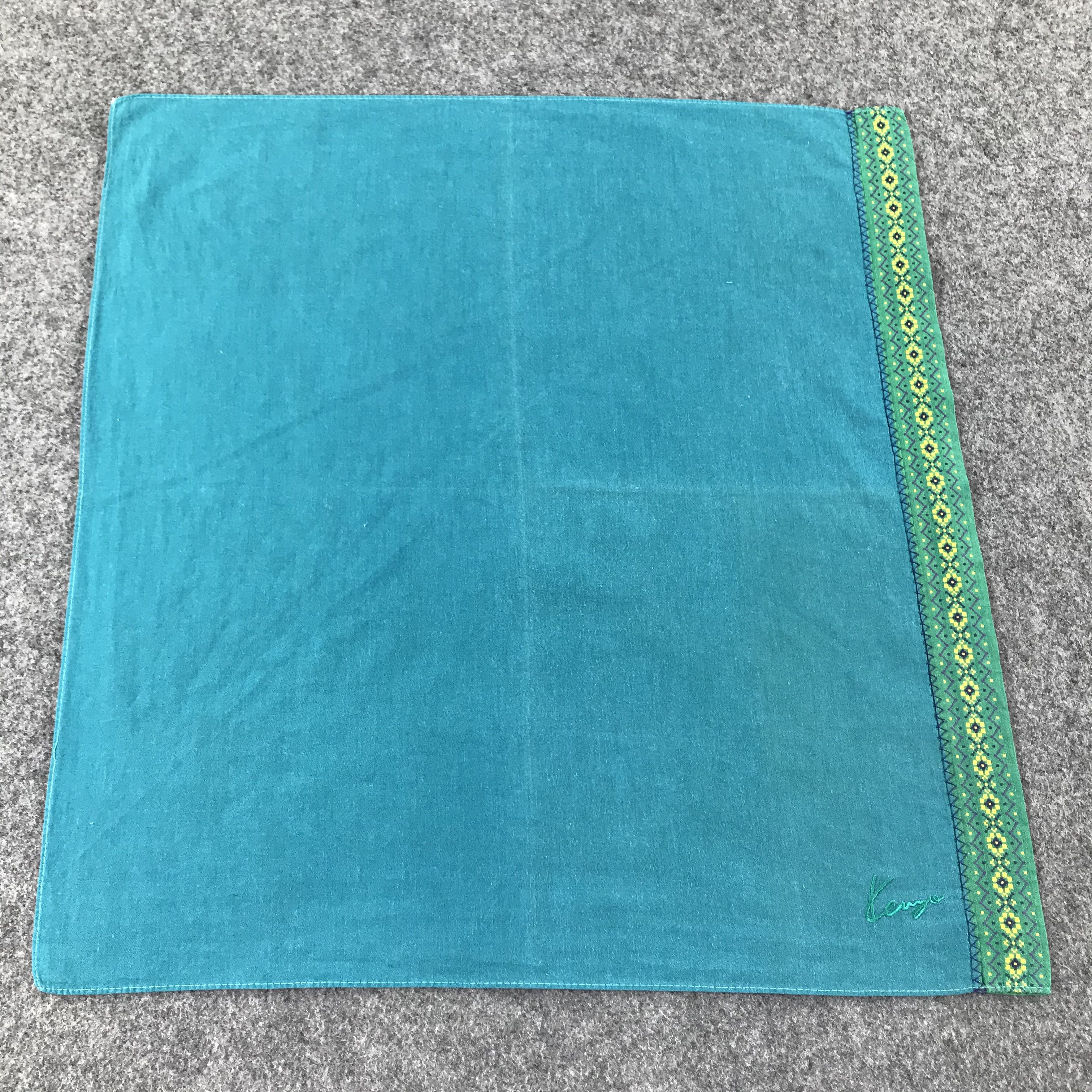 Japanese Brand Kenzo Handkerchief Neckerchief Bandana H262 Size ONE SIZE - 1 Thumbnail