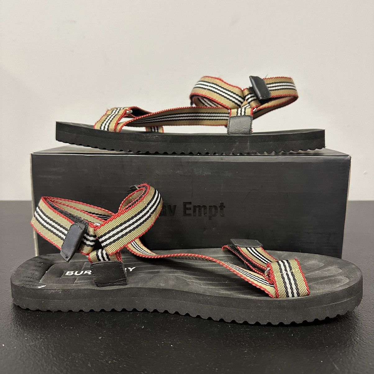 Burberry Burberry Icon Stripe Strap Sandals Slides Authentic Size US 12 / EU 45 - 2 Thumbnail