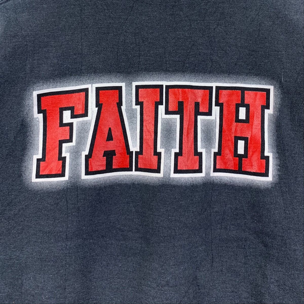 Gildan MATER DEI WRESLING Rip Scott Davis Print Grey Sweatshirt Size US M / EU 48-50 / 2 - 5 Thumbnail