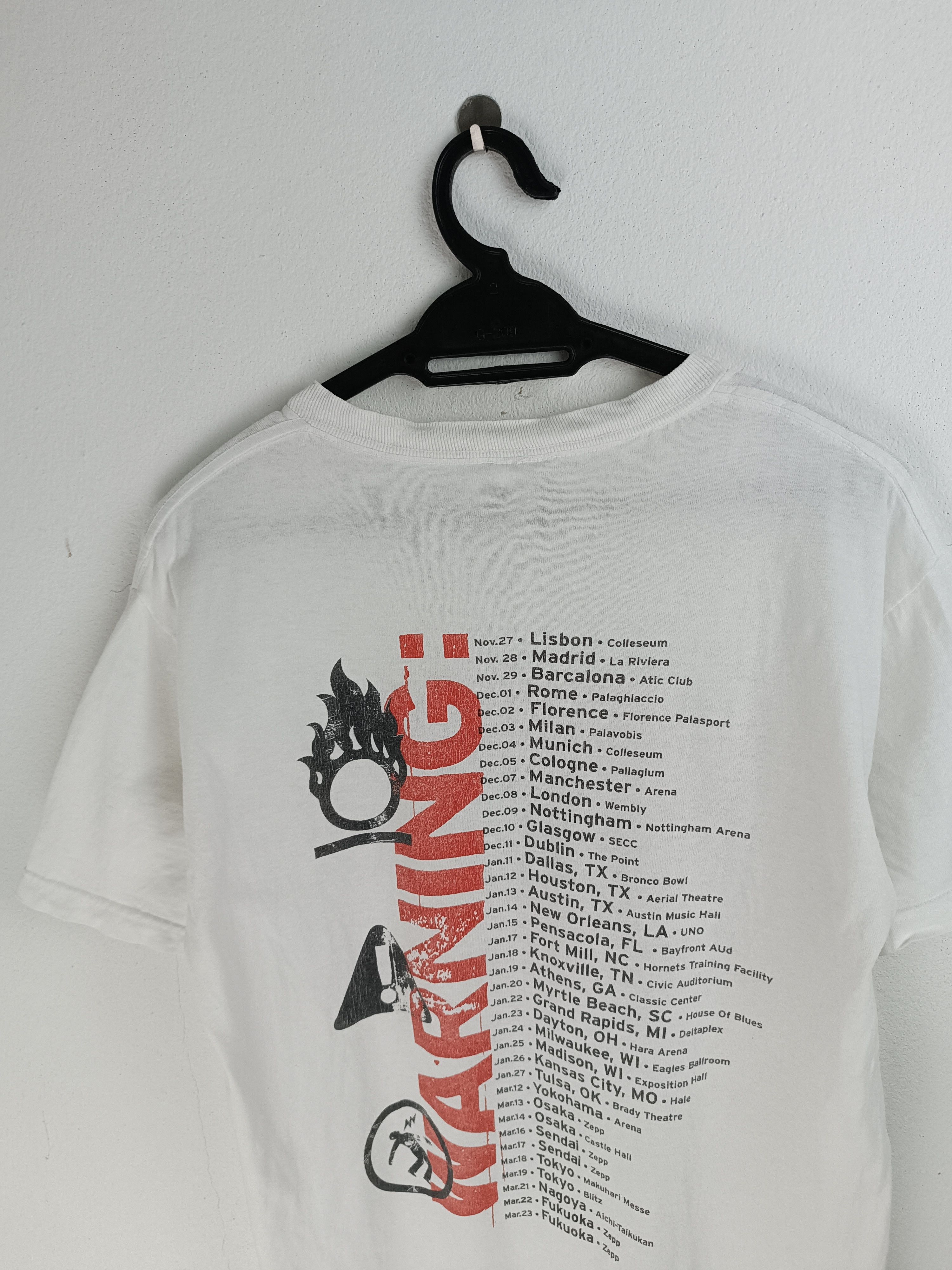 Band Tees VINTAGE 2001 GREEN DAY TOUR TEE WARNING AMERICAN IDIOT Size US M / EU 48-50 / 2 - 16 Thumbnail