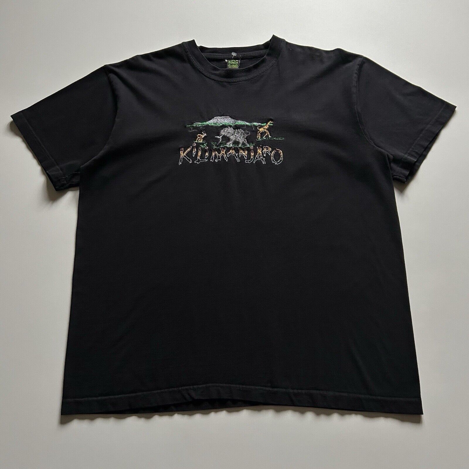 Vintage Vintage Y2K Kilimanjaro Africa Animal Art T Shirt XL Black Size US XL / EU 56 / 4 - 1 Thumbnail
