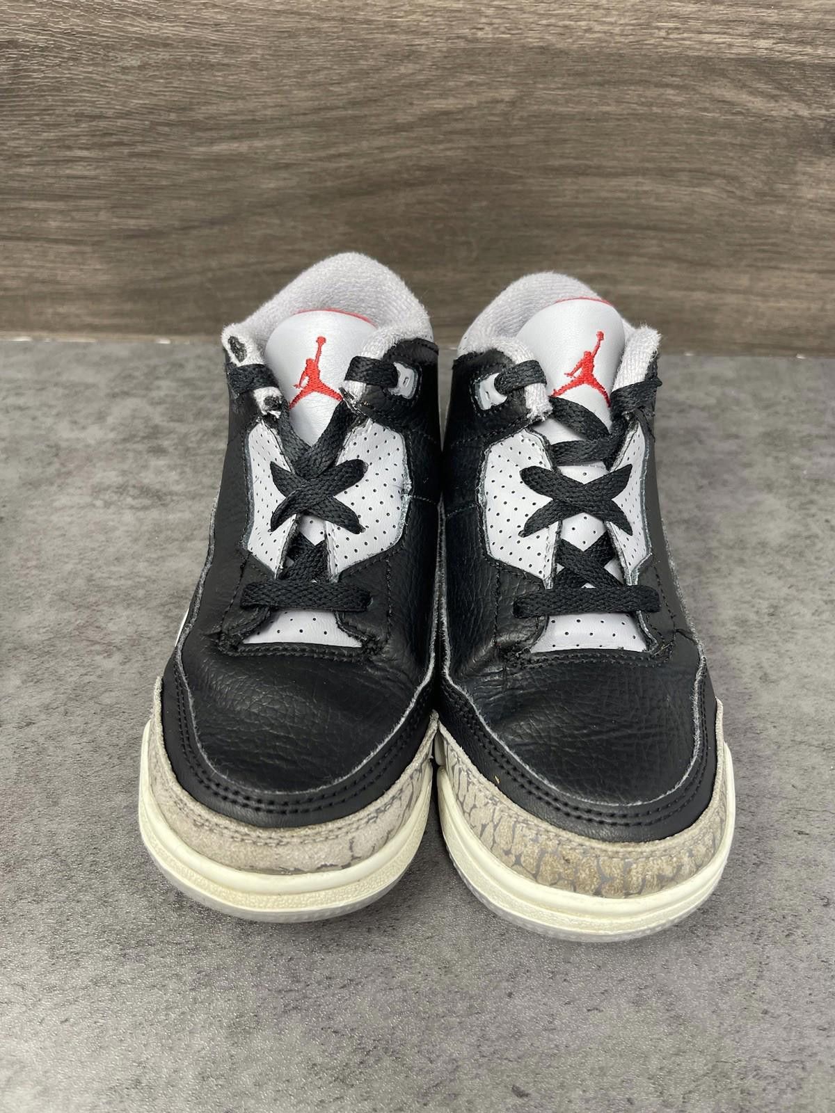 Nike Air Jordan 3 Retro Shoes Kids Size 10C PS Black Cement Nike Size US 10 / EU 43 - 3 Thumbnail