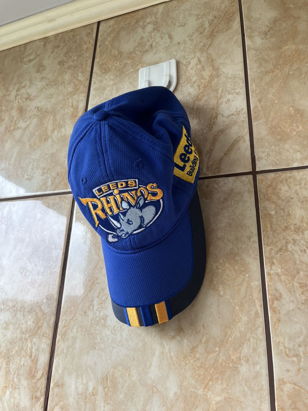 Vintage Rhino Leeds ISC vintage rugby cap Size ONE SIZE - 1 Thumbnail