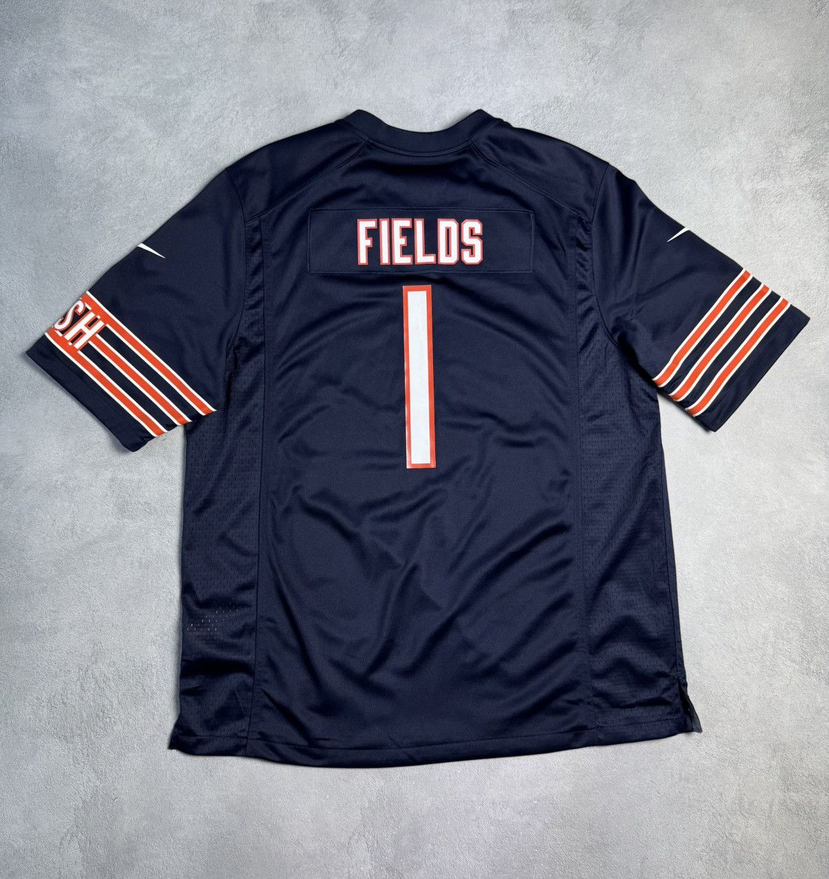 Nike NFL Chicago Bears Football Jersey Nike #1 Justin Fields Size US XL / EU 56 / 4 - 2 Thumbnail