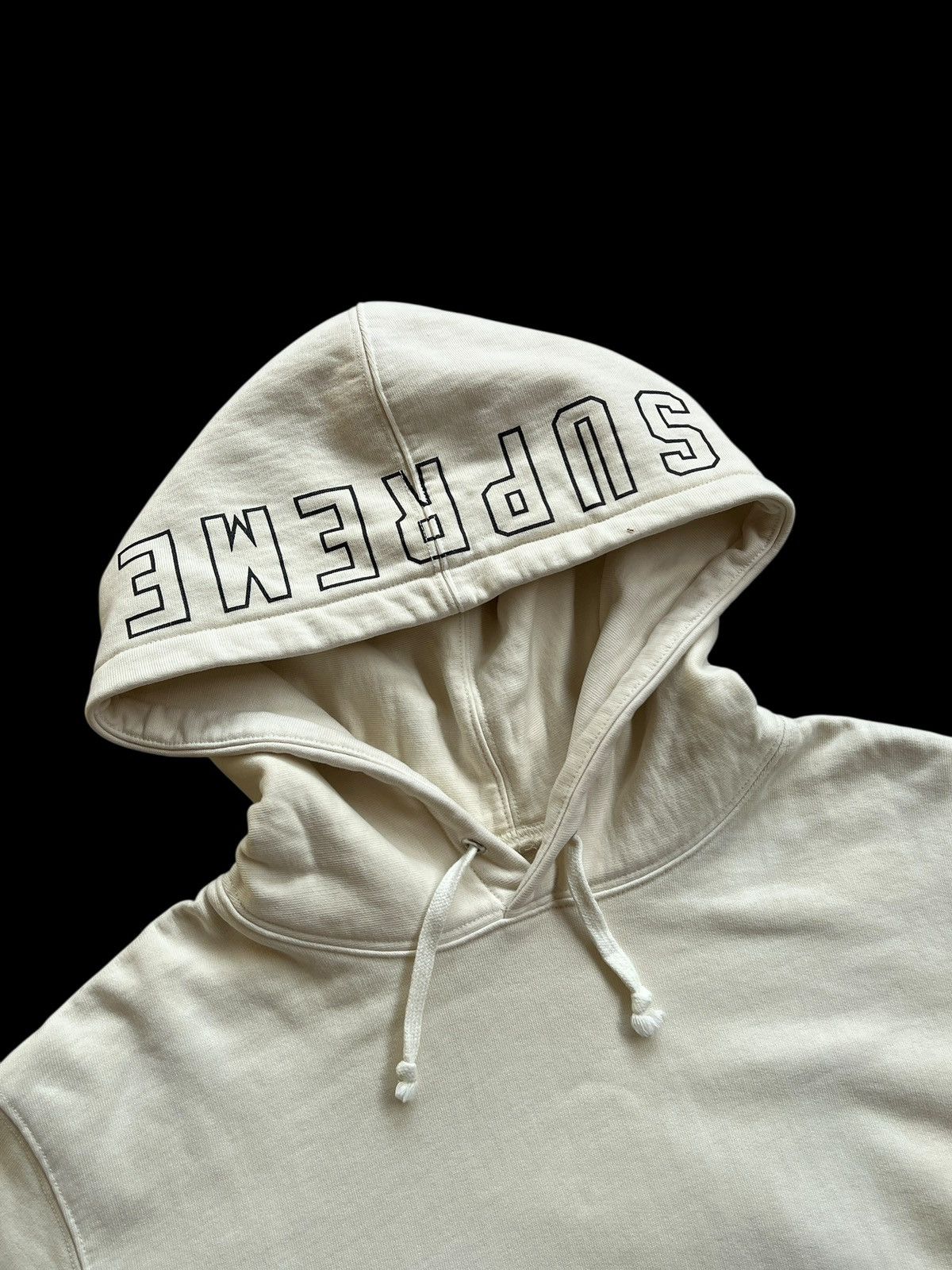 Supreme Supreme Hooded Logo Pullover Hoodie Size US L / EU 52-54 / 3 - 9 Thumbnail