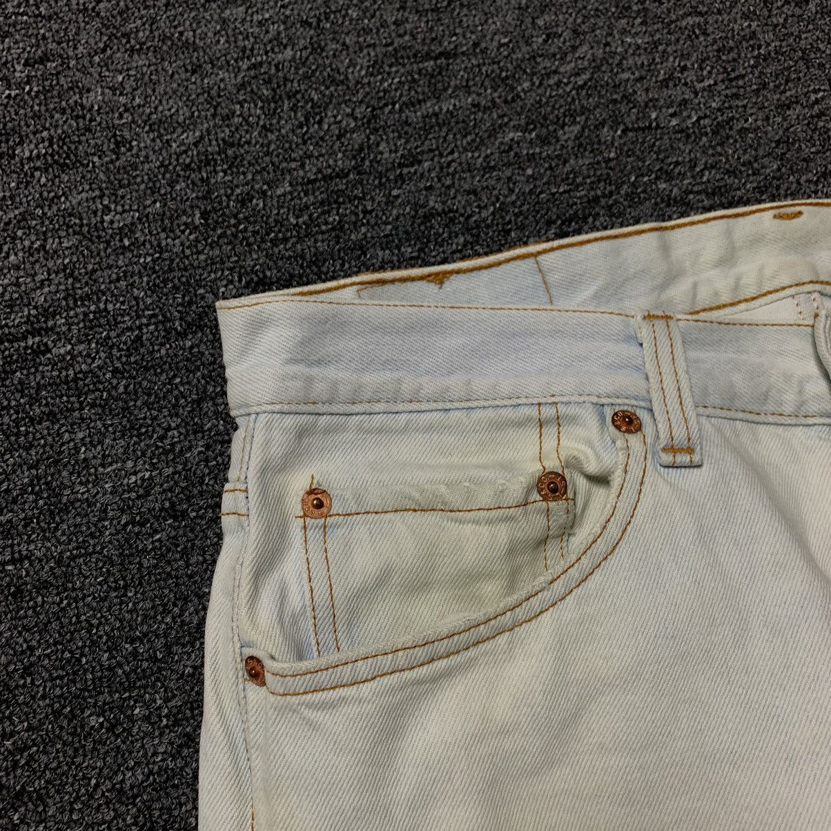 Levi's 80s Vintage Levi's 501 Made In USA Distressed Jeans 33x32 Size US 33 - 13 Thumbnail