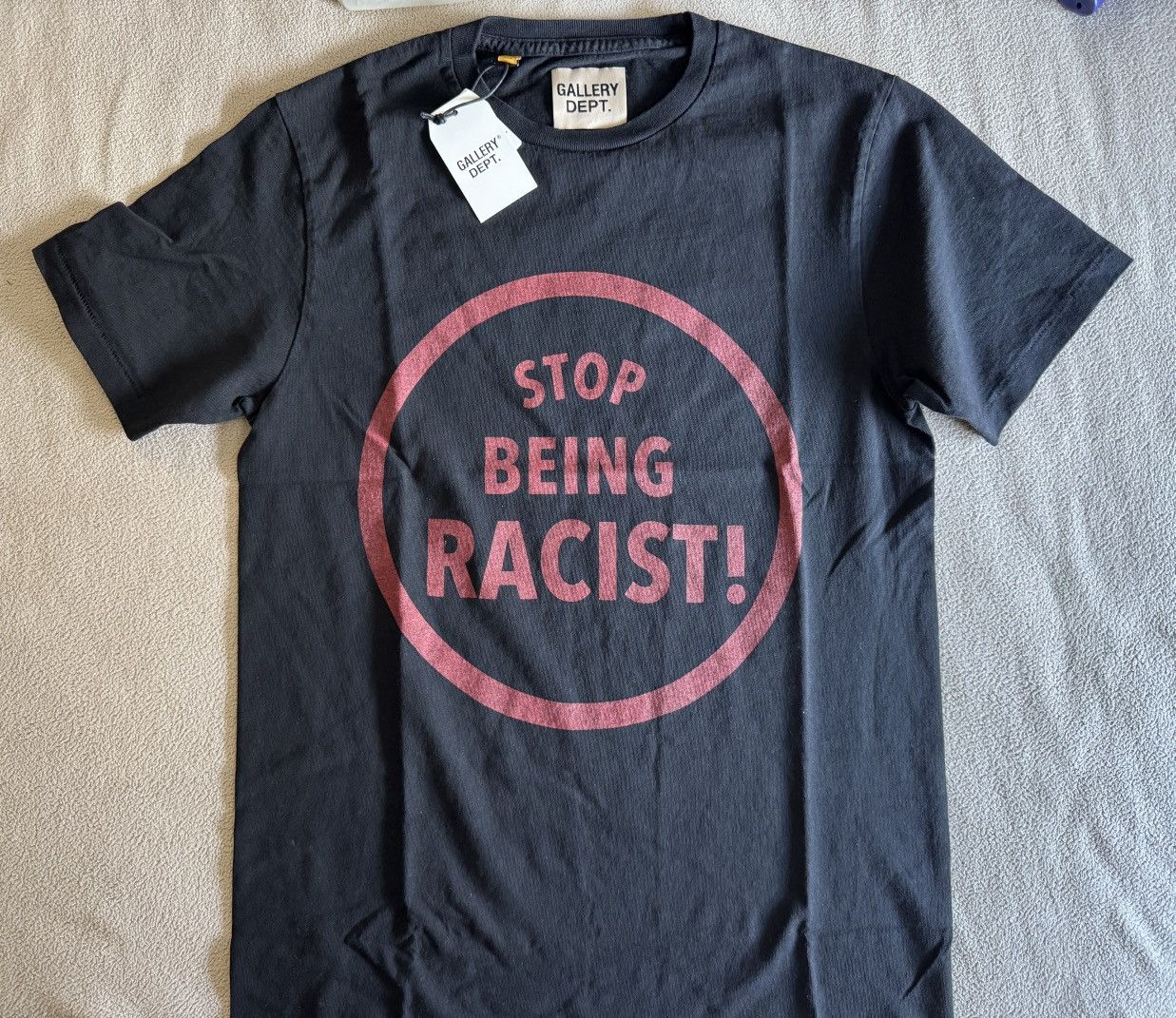 Gallery Dept. Gallery Dept. Stop Being Racist Tshirt Size S Size US S / EU 44-46 / 1 - 1 Thumbnail
