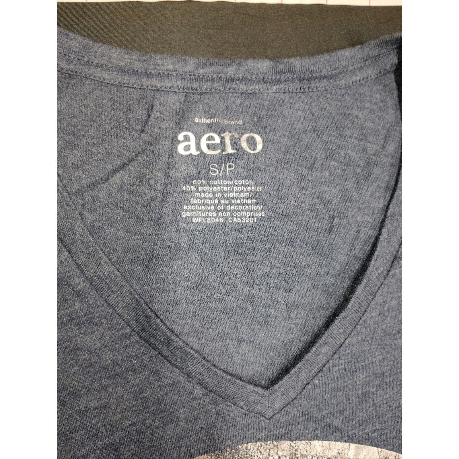 Aeropostale Aeropostale Navy Graphic V-Neck Tee with Lilac Accents Size S / US 4 / IT 40 - 3 Thumbnail