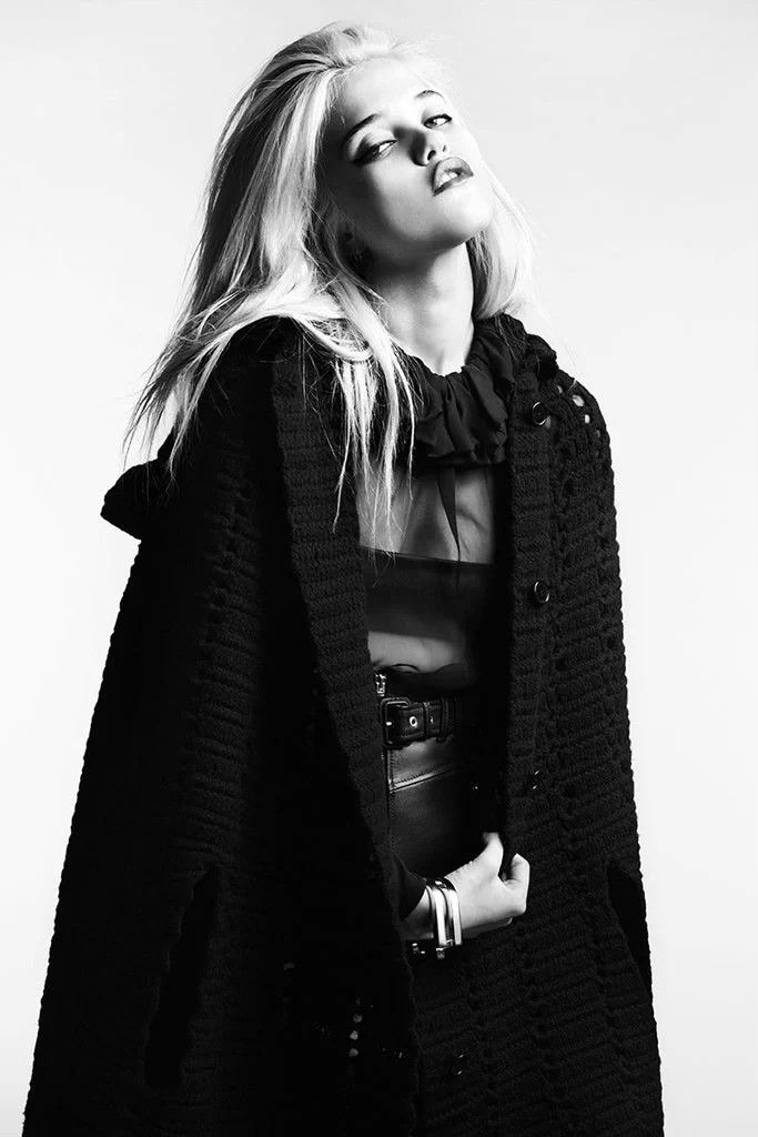 Saint Laurent Paris SAINT LAURENT SLP13FW Bamboo Buckle Hooded Wool Cloak S Size S / US 4 / IT 40 - 5 Thumbnail