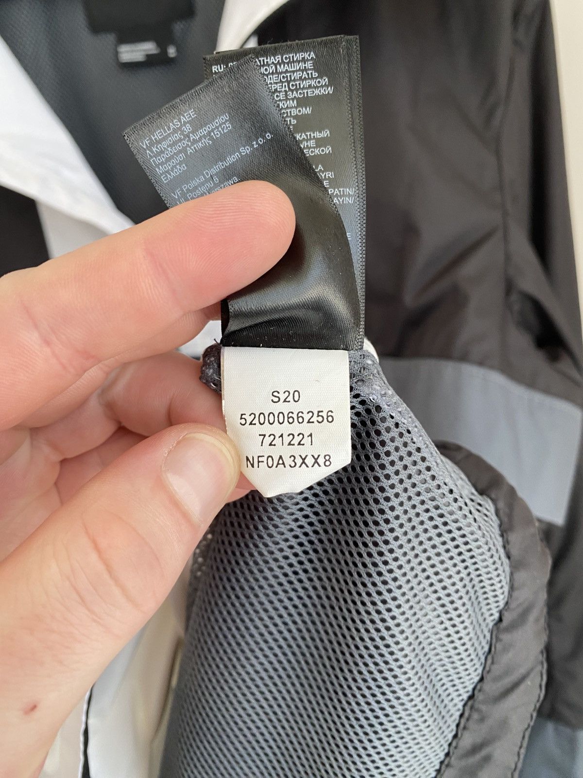 The North Face The North Face Men's Flyweight Anorak Size US M / EU 48-50 / 2 - 8 Thumbnail