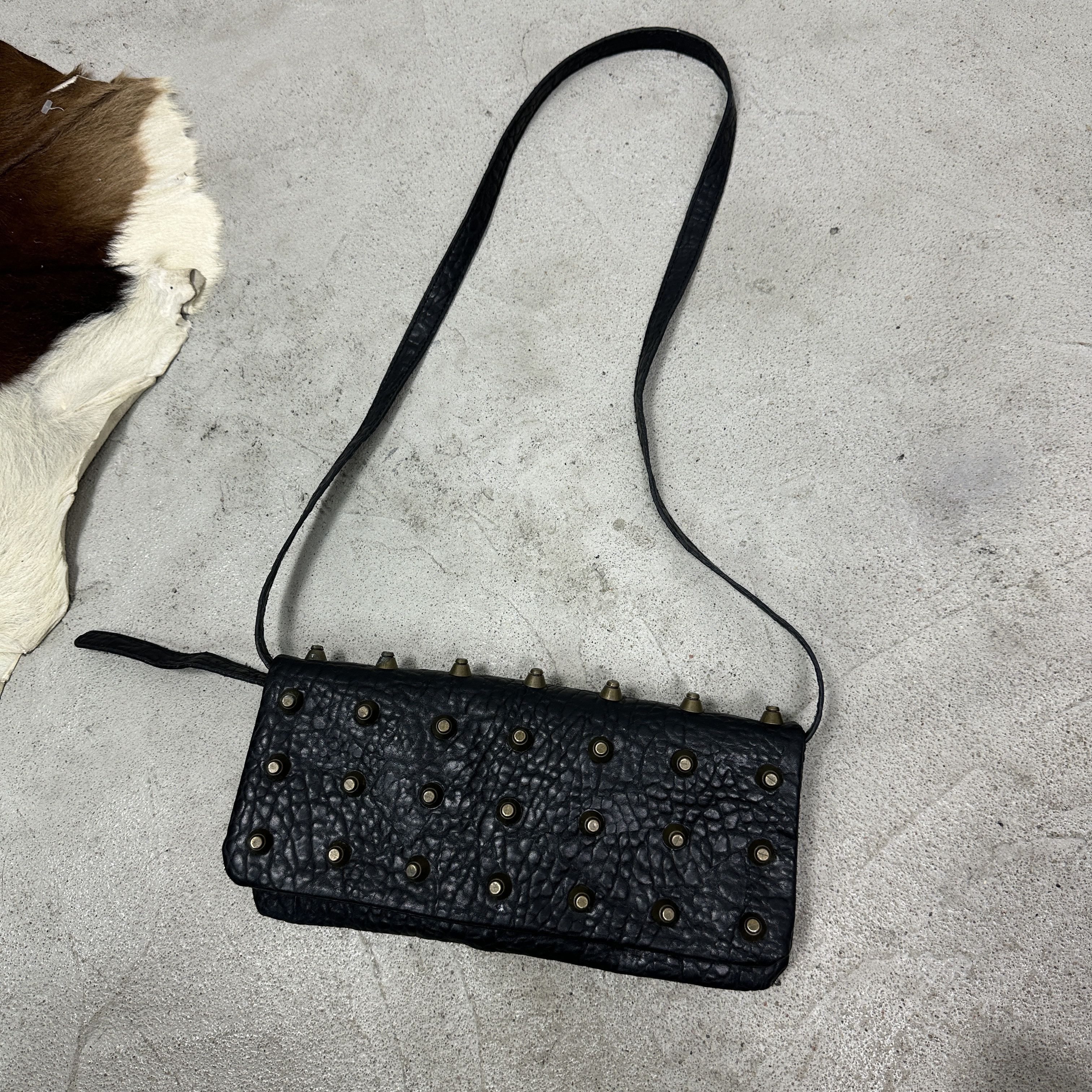Vintage Vintage Avant Garde Studded Spikes Grunge Clutch Bag 00s Size ONE SIZE - 8 Thumbnail