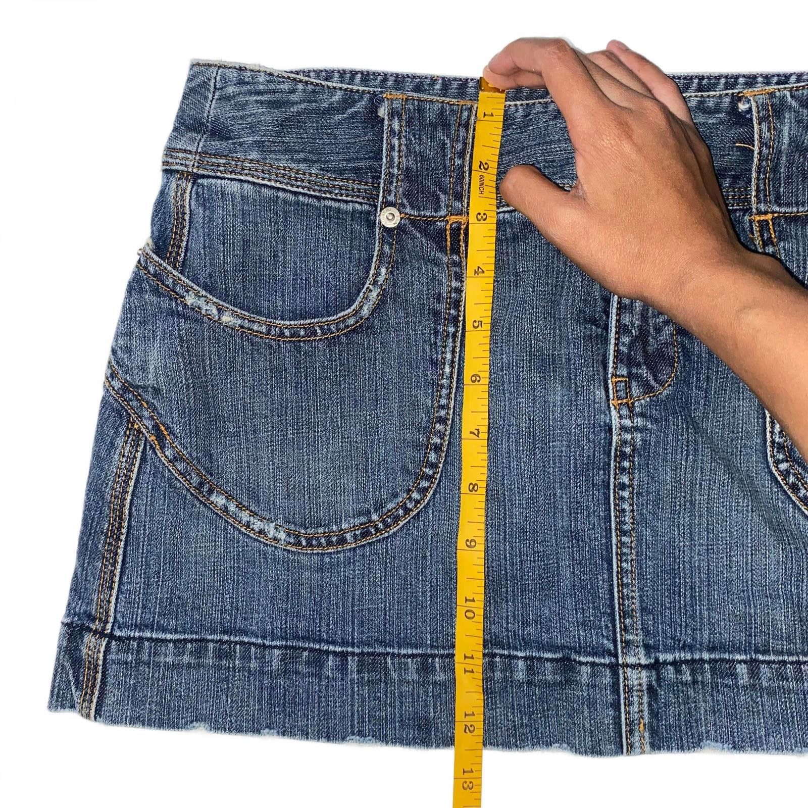 Designer Vintage Y2K London Jeans Blue Denim Mini Skirt Low Rise 6 Size 28" / US 6 / IT 42 - 5 Thumbnail