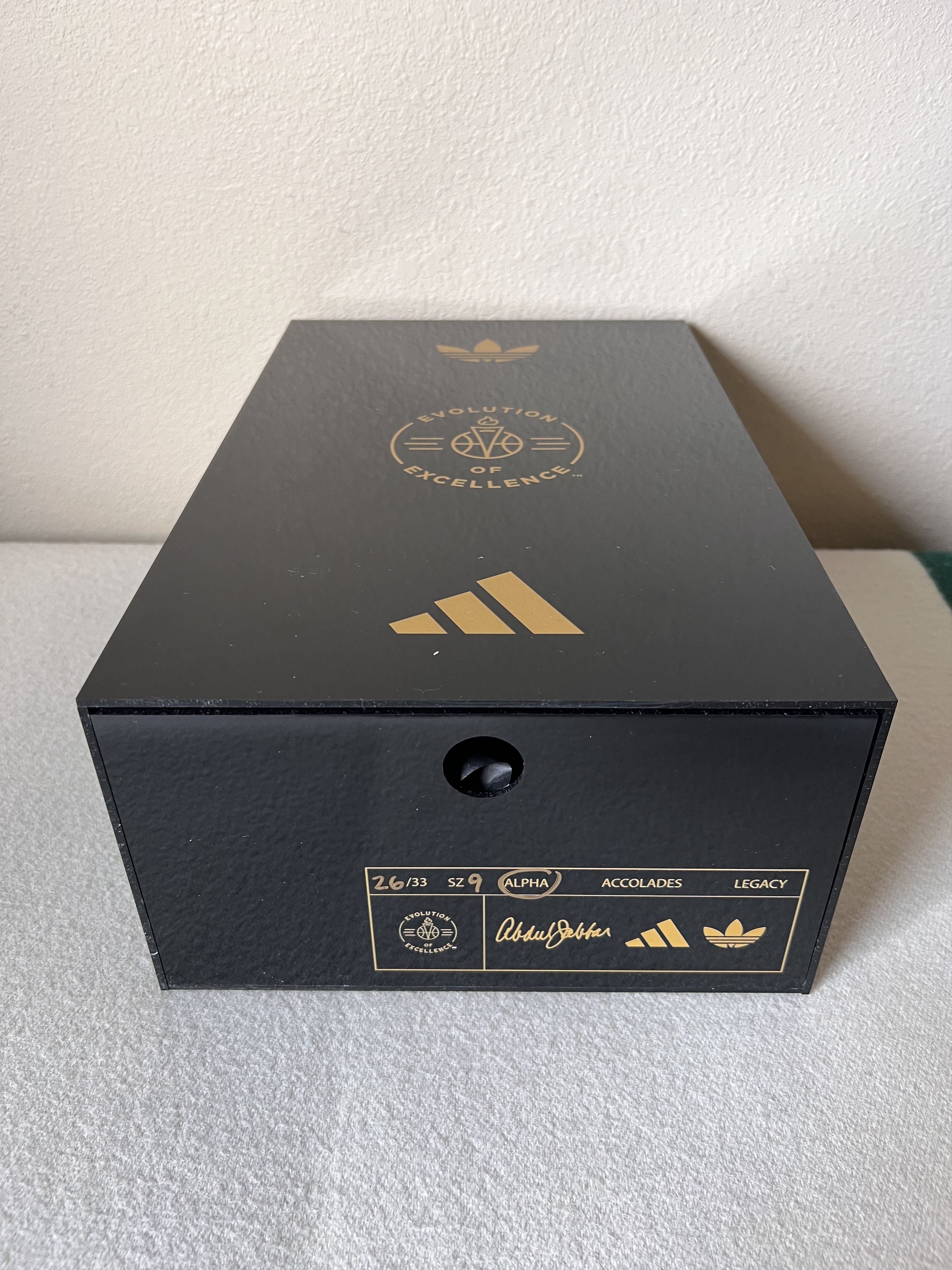 Adidas 26/33 Kareem Abdul-Jabbar Adidas Foruma Low Alpha Size US 9 / EU 42 - 9 Thumbnail