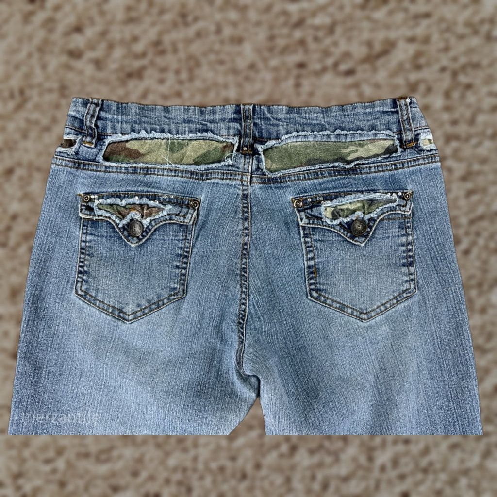Vintage Hip Jeans Womens Jeans Bootcut 27 Blue Denim Camouflage Patch Embellished Distressed Size 27" / US 4 / IT 40 - 1 Thumbnail