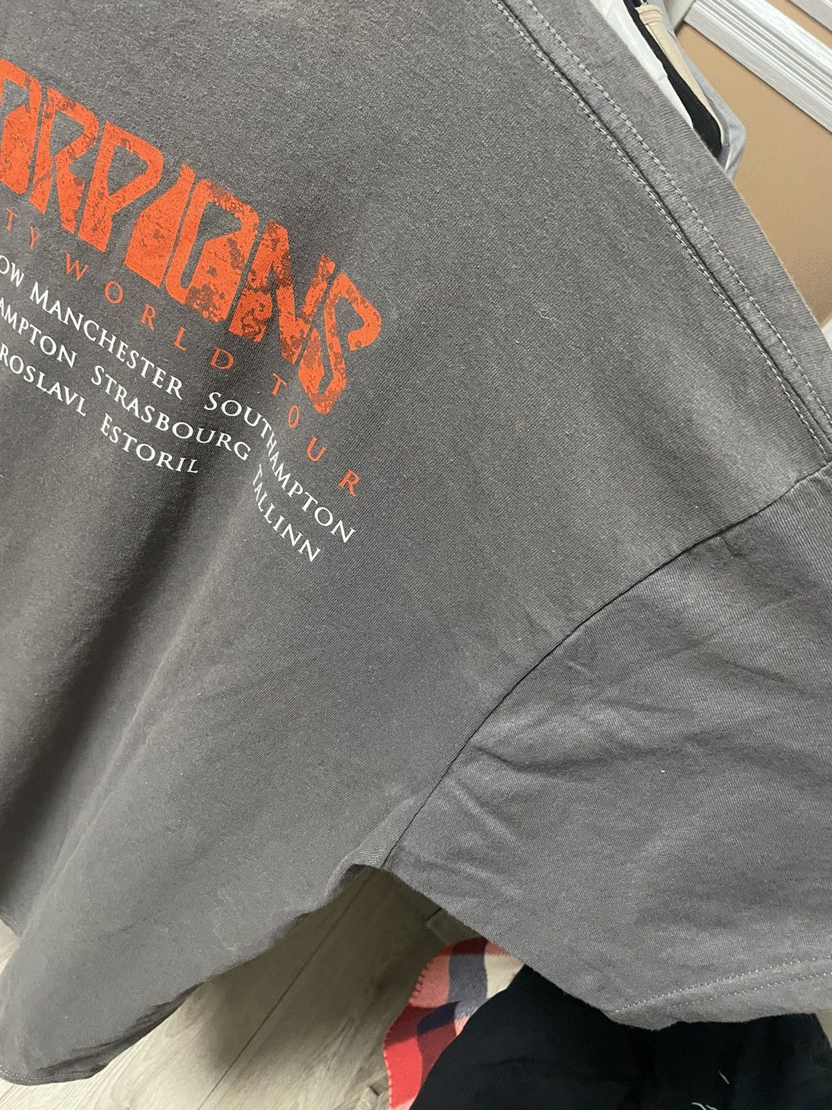 Band Tees × Vintage Vintage 00s Scorpions Humanity World Tour T Shirt Size US XL / EU 56 / 4 - 7 Thumbnail