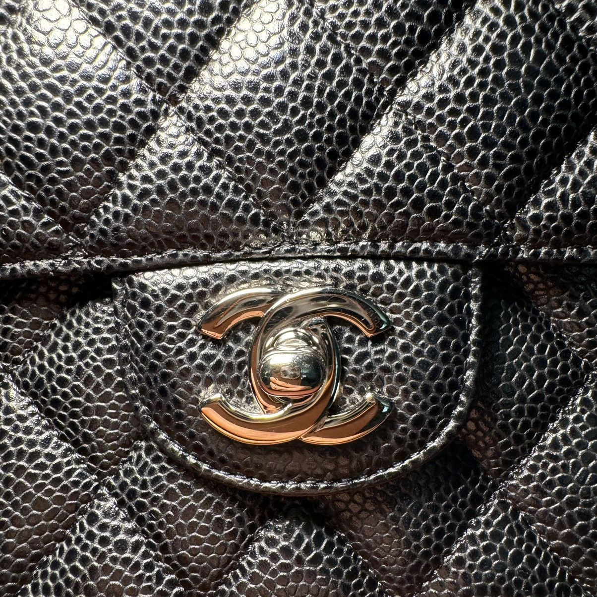 Chanel CHANEL Caviar Quilted Medium Double Flap in Black Size ONE SIZE - 9 Thumbnail