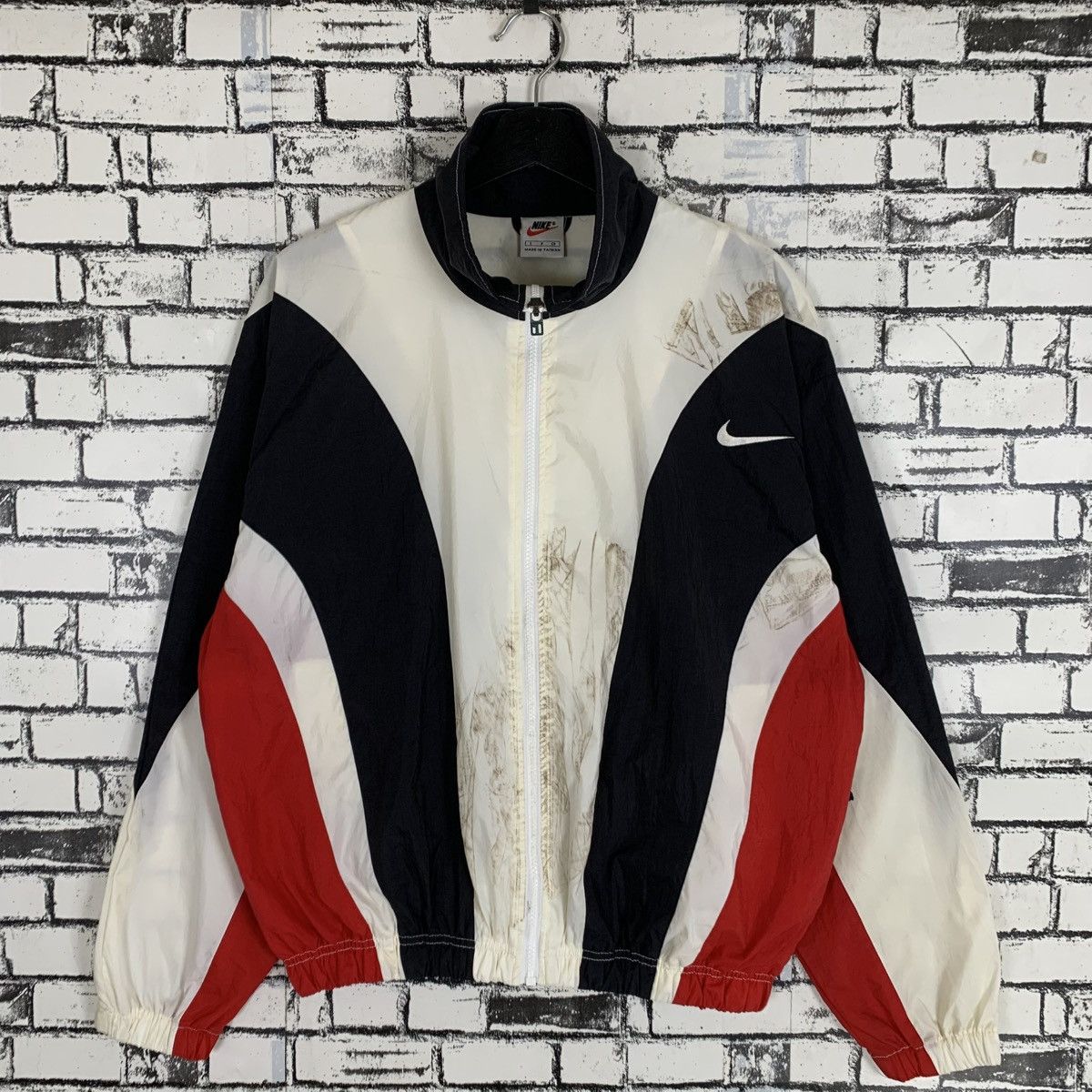 Nike Vintage Nike Windbreaker Jacket Size US S / EU 44-46 / 1 - 1 Thumbnail