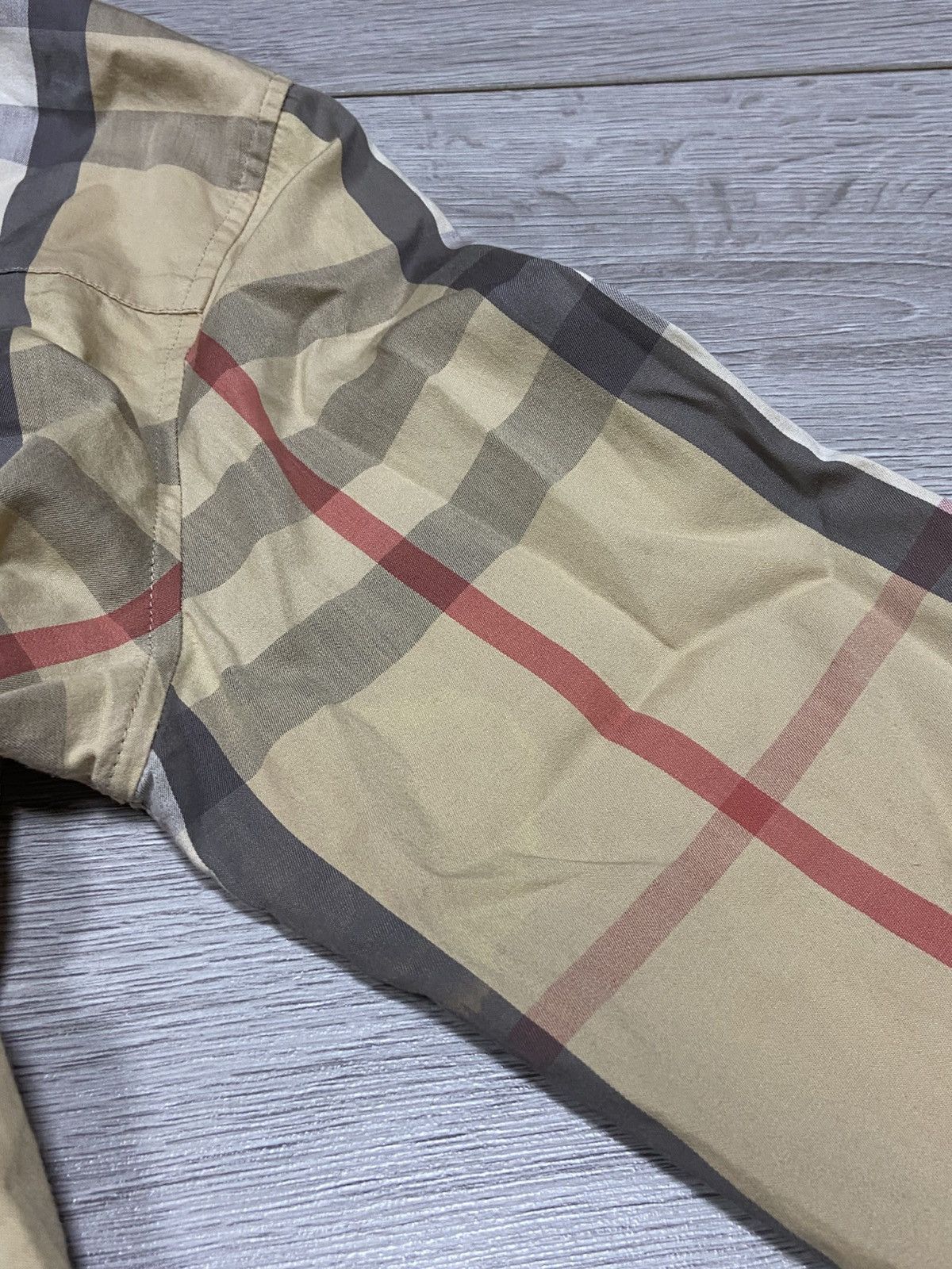 Burberry Burberry over check London shirt nova buttons up Size S / US 4 / IT 40 - 10 Thumbnail