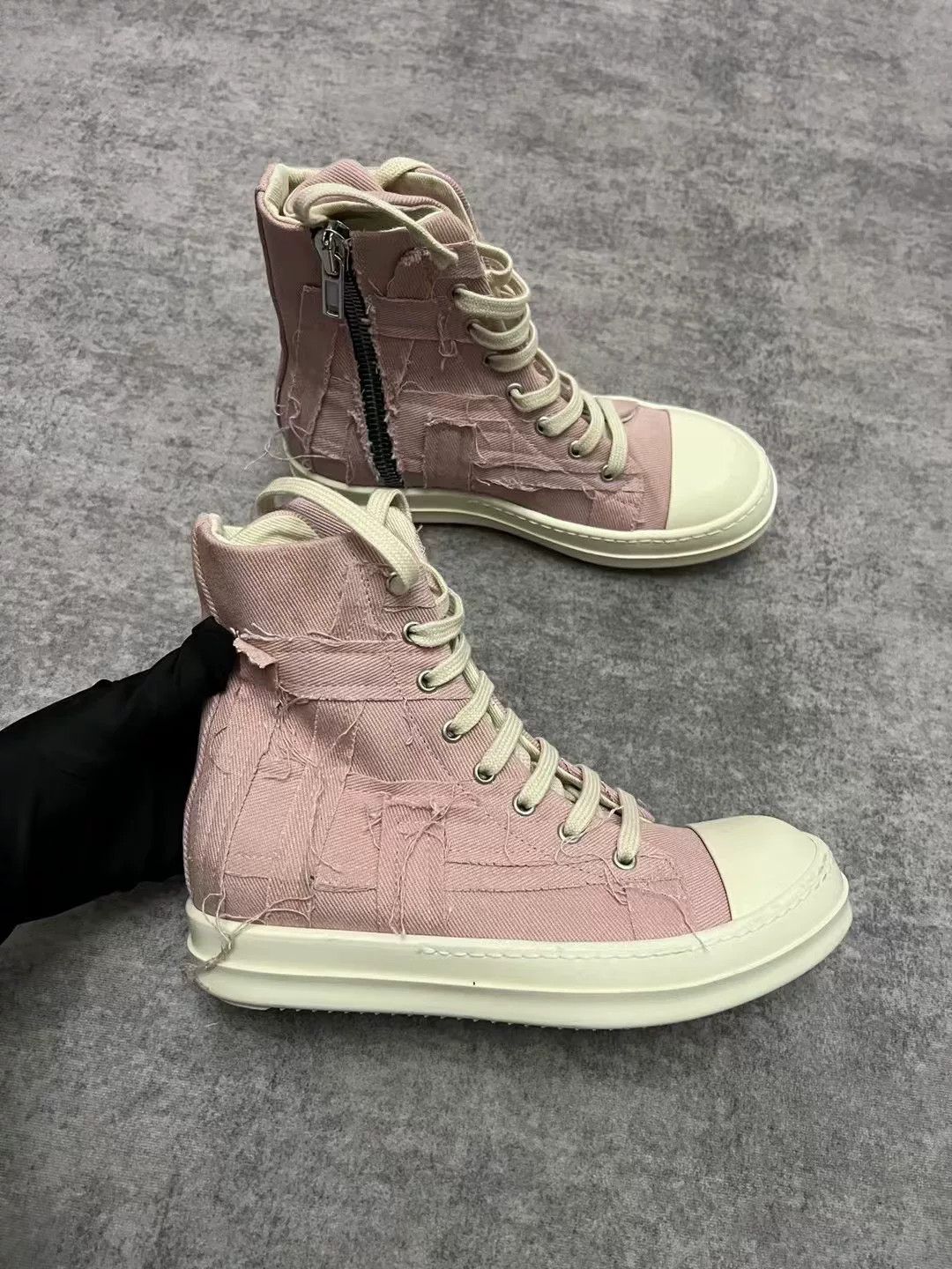 Rick Owens Rick Owens Pink Canvas High-Top Sneakers Size US 6 / IT 36 - 1 Thumbnail