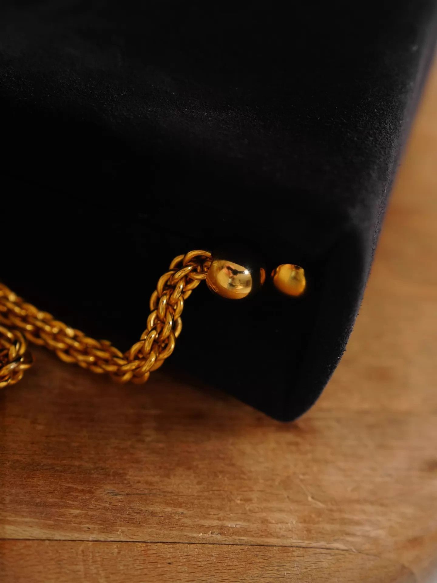 Paloma Picasso Paloma Picasso Vintage Black Gold Suede Chain Box Bag Size ONE SIZE - 5 Thumbnail