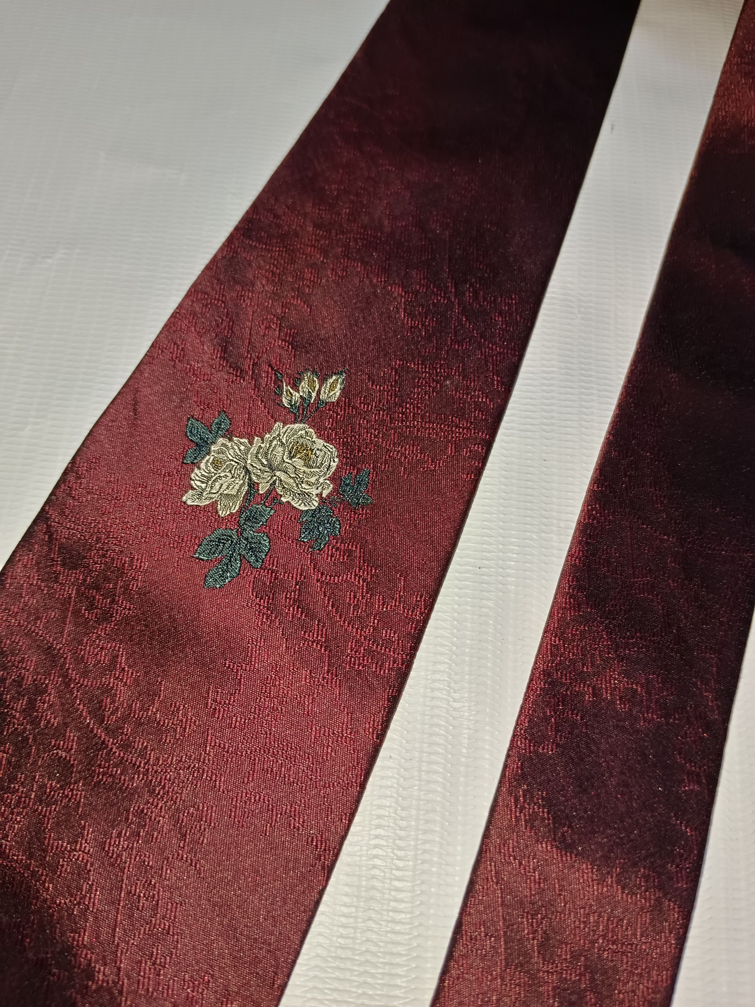 Karl Lagerfeld × Vintage Rare Karl Lagerfeld Embroidery Flower Tie Size ONE SIZE - 1 Thumbnail