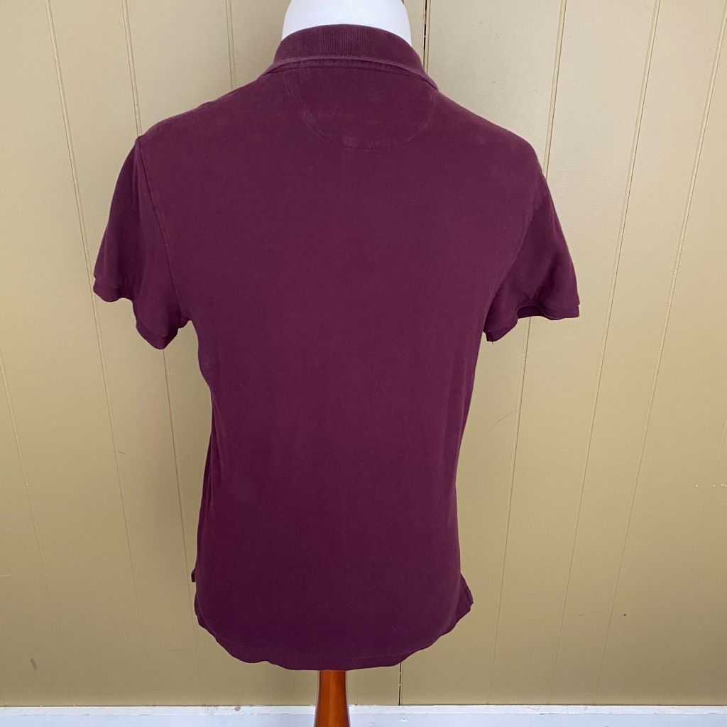 American Eagle Outfitters American Eagle outfitters men M 2 button polo athletic fit b Size US M / EU 48-50 / 2 - 7 Thumbnail