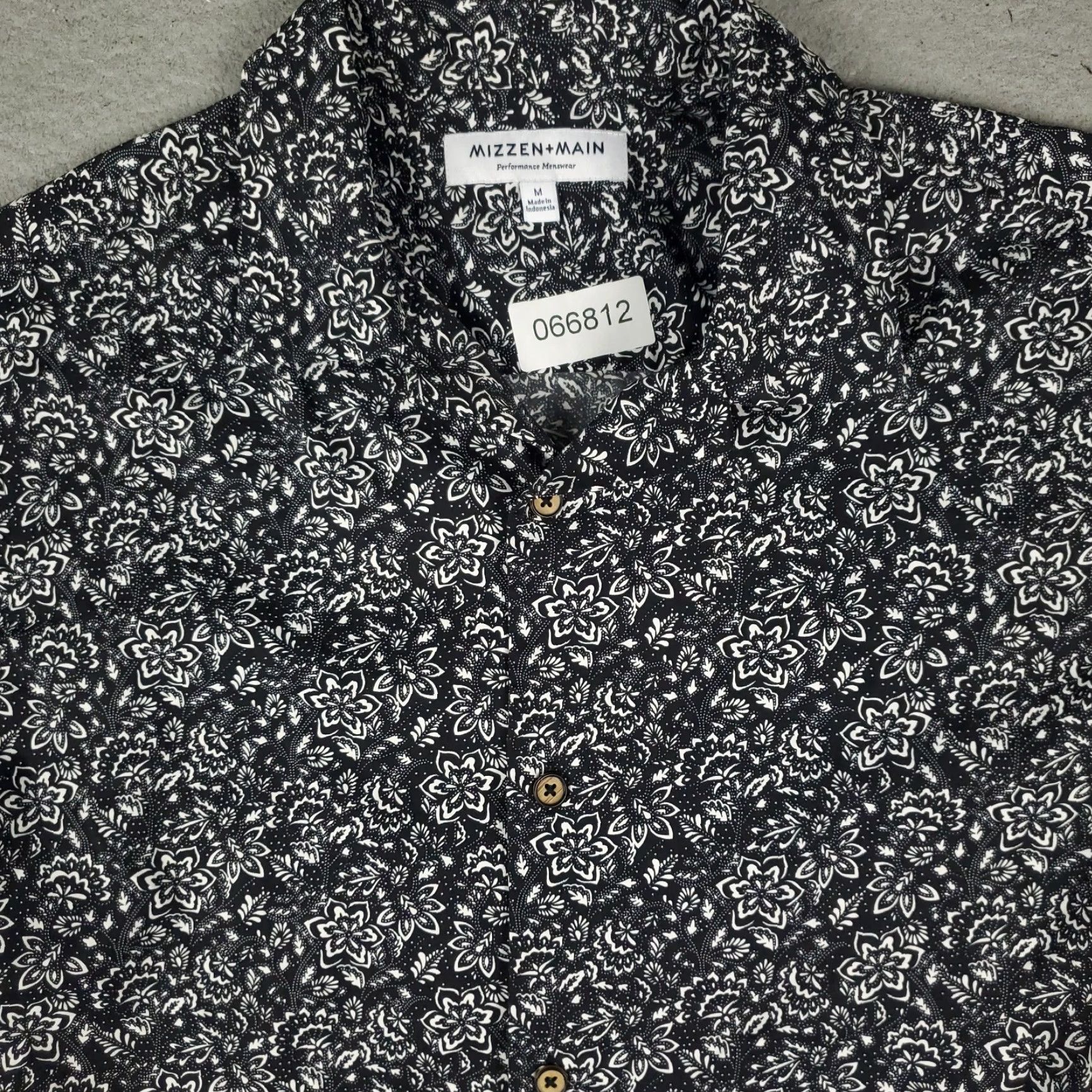 Mizzen+Main Mizzen+Main Shirt Mens Medium Gray Floral Stretch Camp Collar Size US M / EU 48-50 / 2 - 2 Thumbnail