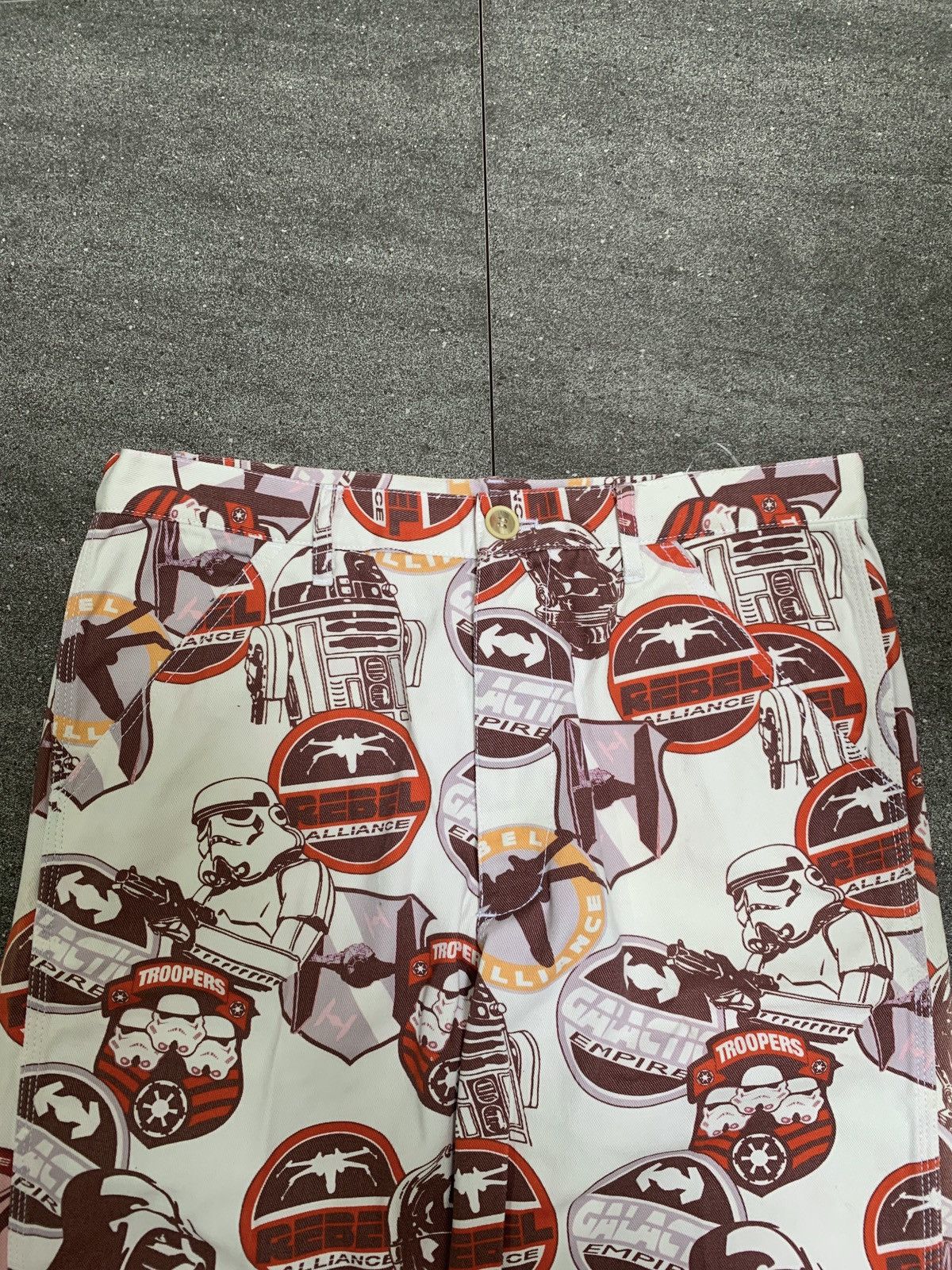 Comme des Garcons SHIRT × Star Wars Printed Graphic Pants Size US 32 / EU 48 - 5 Thumbnail