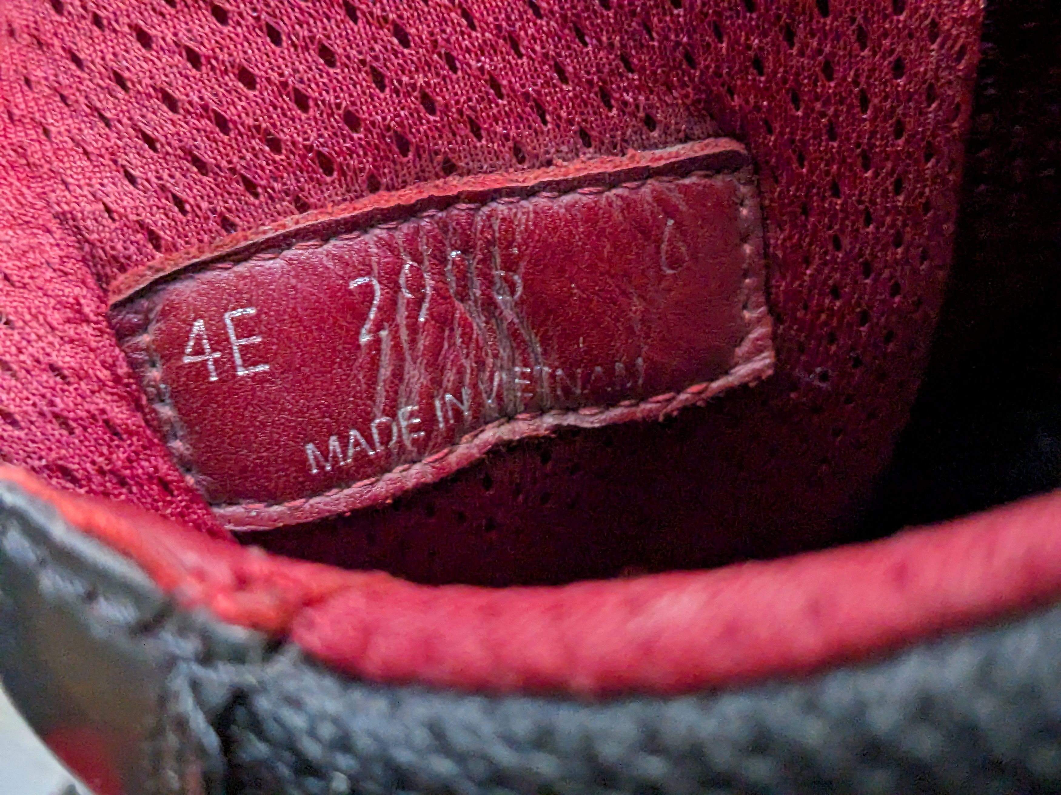 Prada Prada America's Cup Size 7 Black Red Leather 4E2905 Size US 7 / EU 40 - 13 Thumbnail