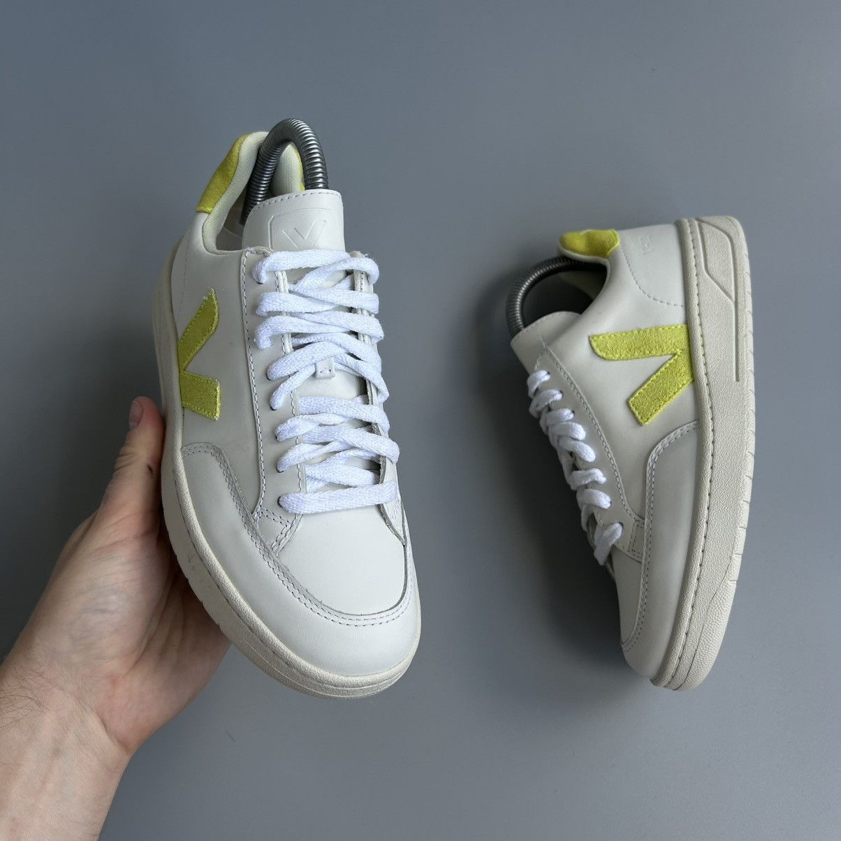 Veja Veja V-12 Leather Low Top Sneakers Shoes y2k premiata vibe Size US 6 / IT 36 - 3 Thumbnail