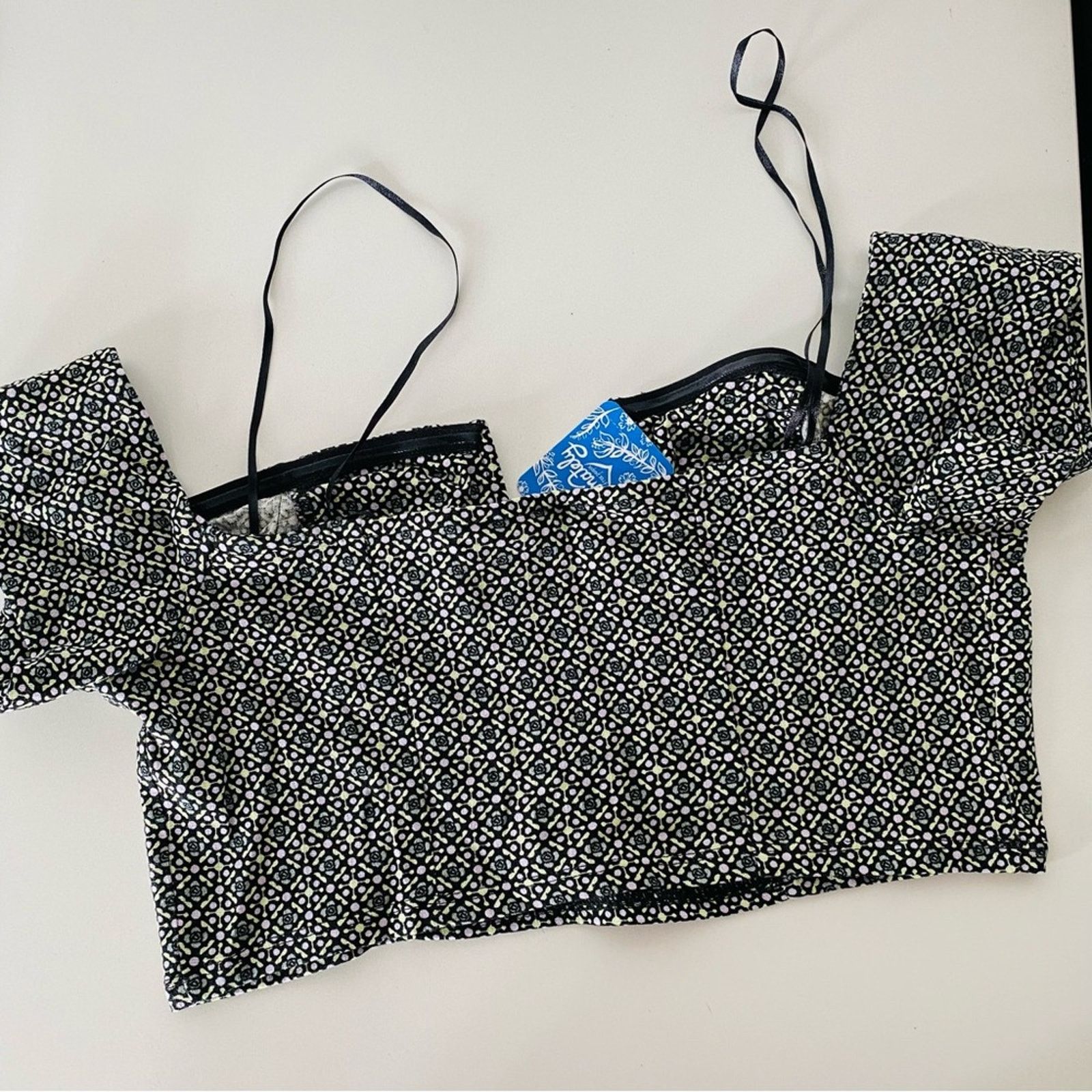 Free People NEW FP FREE PEOPLE Black White Print Neck Crop Top Shirt Size M / US 6-8 / IT 42-44 - 5 Thumbnail