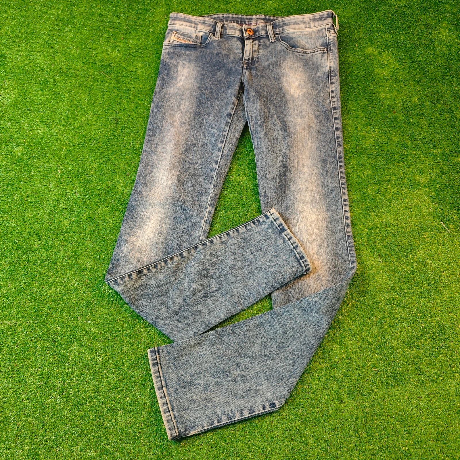 Diesel Diesel Skinzee-low Jeans Womens 30x32 stone wash super slim Size 30" / US 8 / IT 44 - 1 Thumbnail