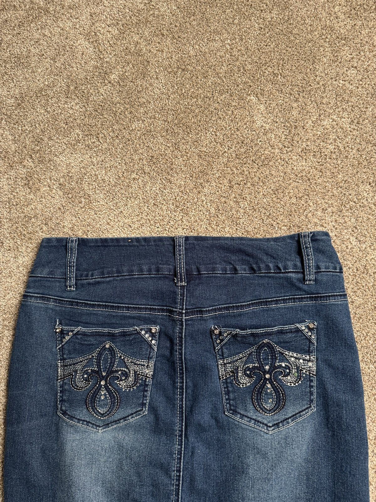 Other SWEET JEANS INDIGO BLUE EMBELLISHED POCKET SKIRT Size 32" / US 10 / IT 46 - 2 Thumbnail