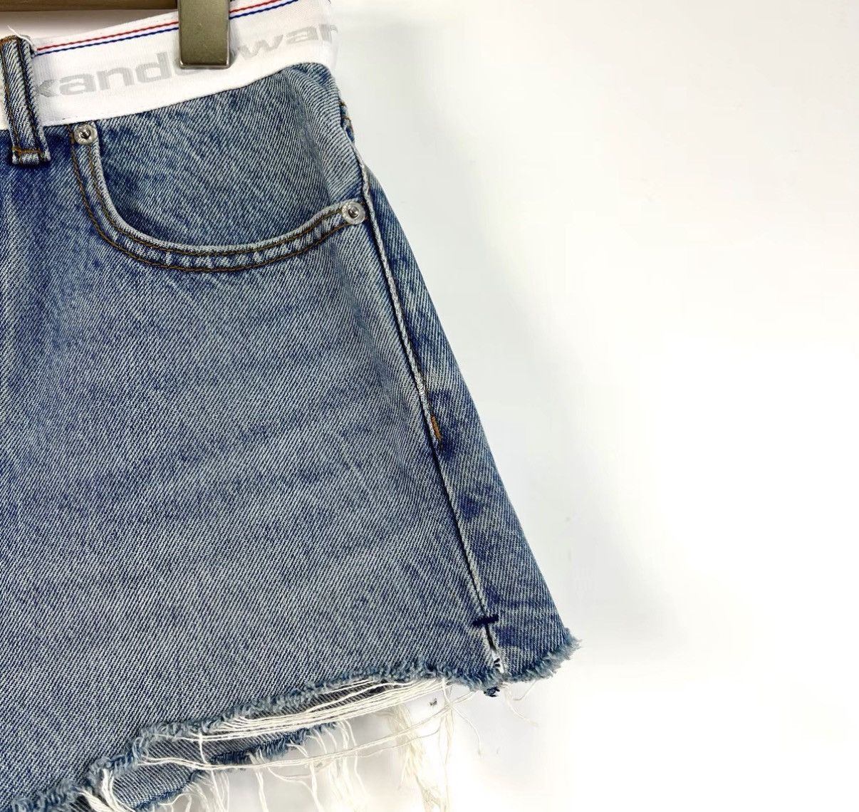 Alexander Wang Alexander Wang Waist Straight Denim Shorts K12 Size 24" / US 00 / IT 34 - 4 Thumbnail