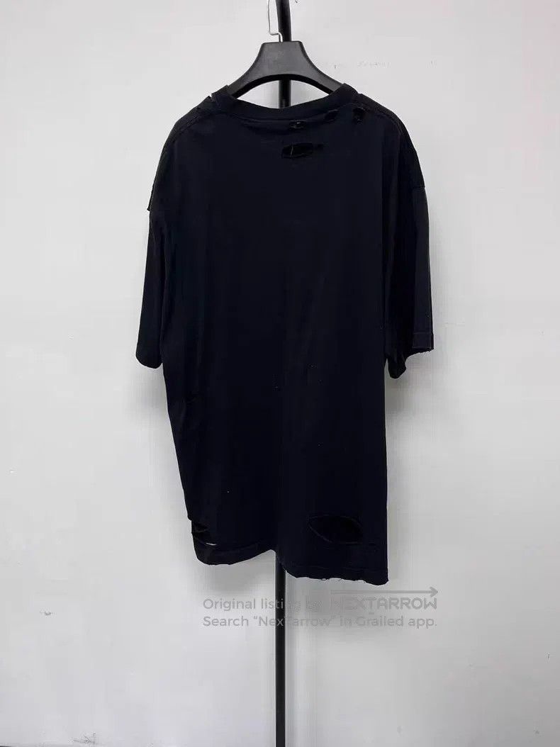 Balenciaga Balenciaga Letter Printed Pattern Ripped Round Neck Short Size US S / EU 44-46 / 1 - 2 Thumbnail