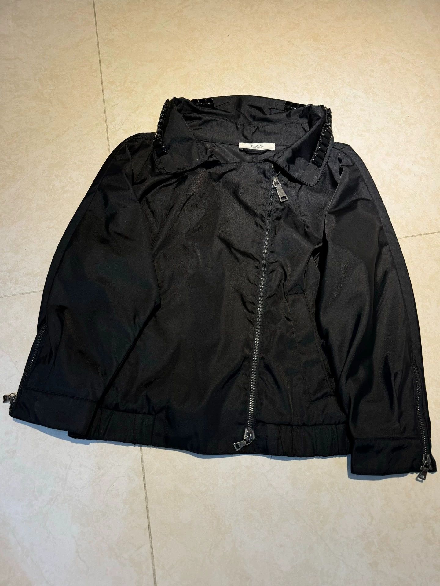 Prada Prada Color Block RIRI Zip Black Short Wide 40 Jacket Size S / US 4 / IT 40 - 1 Thumbnail