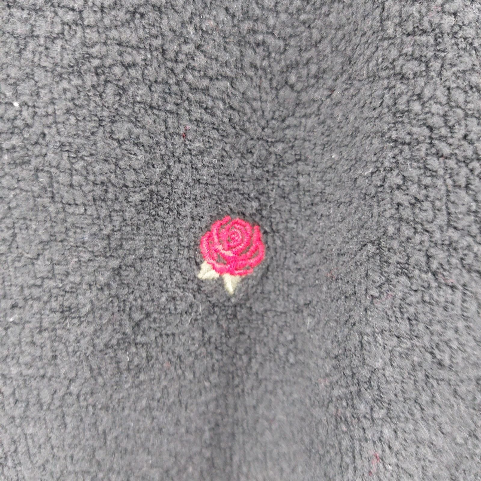 Victoria's Secret Victoria Secret Black Red Rose Sweater Size M Floral Casual Size M / US 6-8 / IT 42-44 - 8 Thumbnail