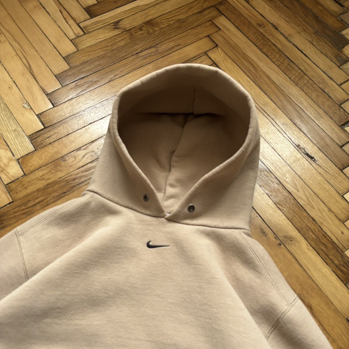 Nike Vintage Rare Nike Center Mini Swoosh Hoodie Travis Scott Size US S / EU 44-46 / 1 - 3 Thumbnail