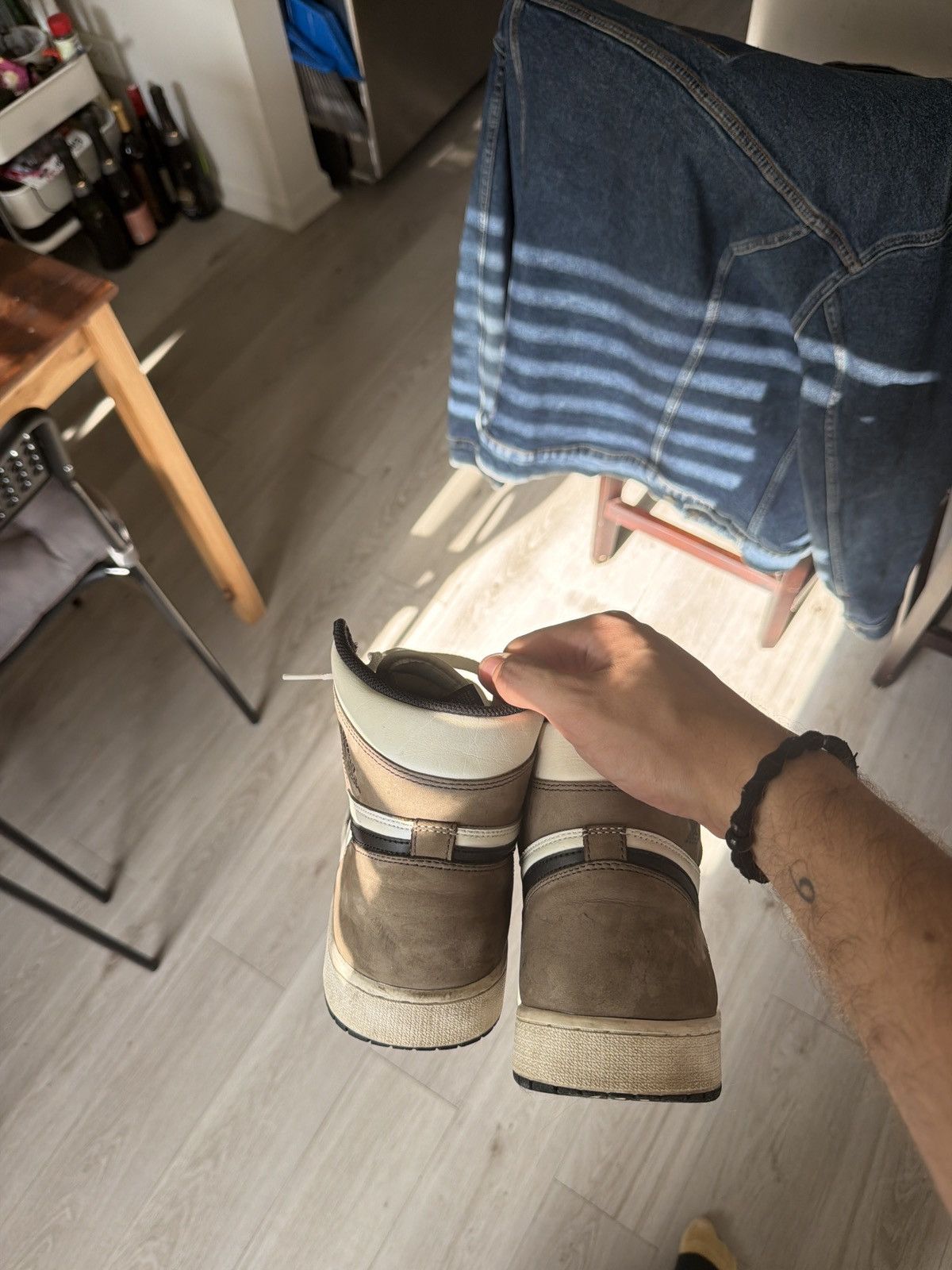 Jordan Brand Jordan 1 High Dark Mocha Size US 12.5 / EU 45-46 - 6 Thumbnail