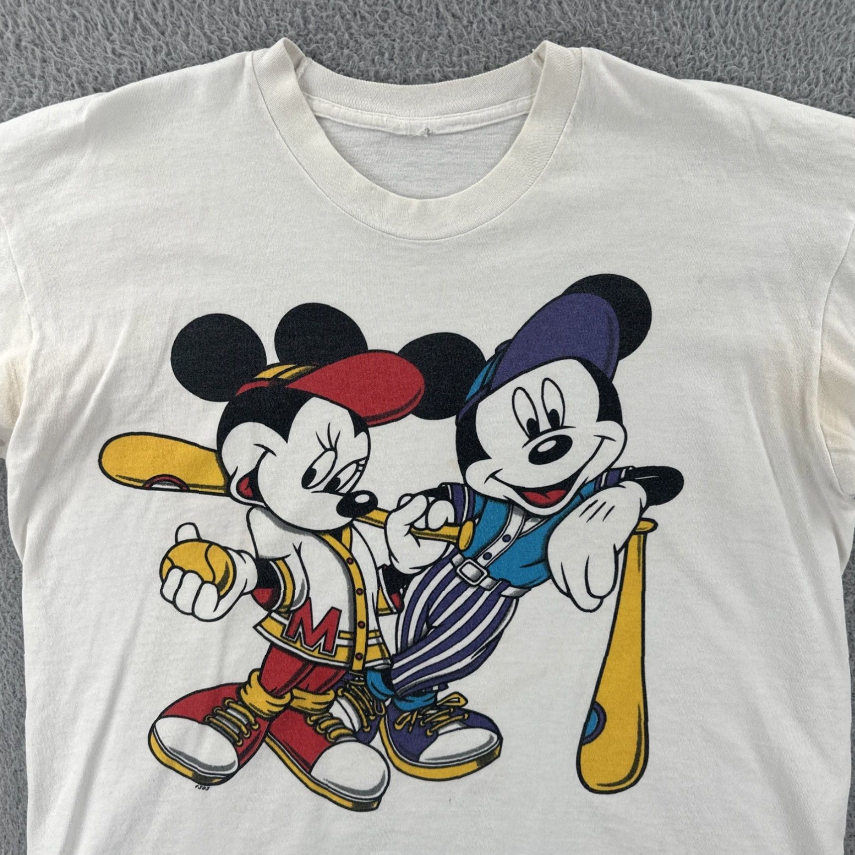 Disney VINTAGE Disney Men’s XL White Single Stitch Shirt Mickey & Minnie Mouse Graphic Tee Shirt Adults XL White Cotton 90s 80s Cartoon Mens Size US XL / EU 56 / 4 - 5 Thumbnail