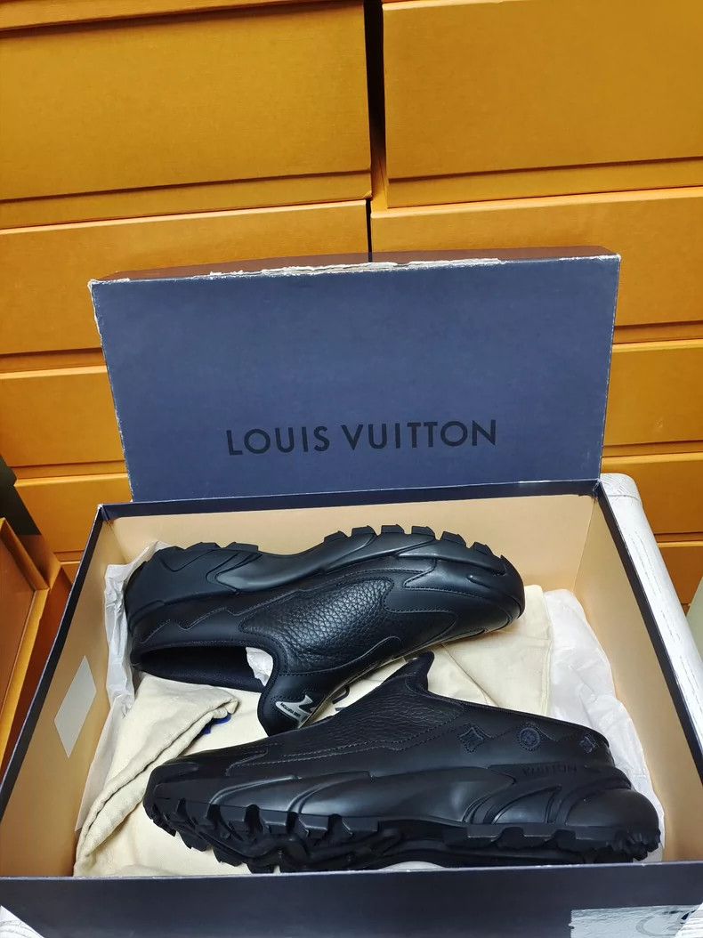 Louis Vuitton Louis Vuitton Pure leather half-heel slipper Size US 7.5 / EU 40-41 - 1 Thumbnail