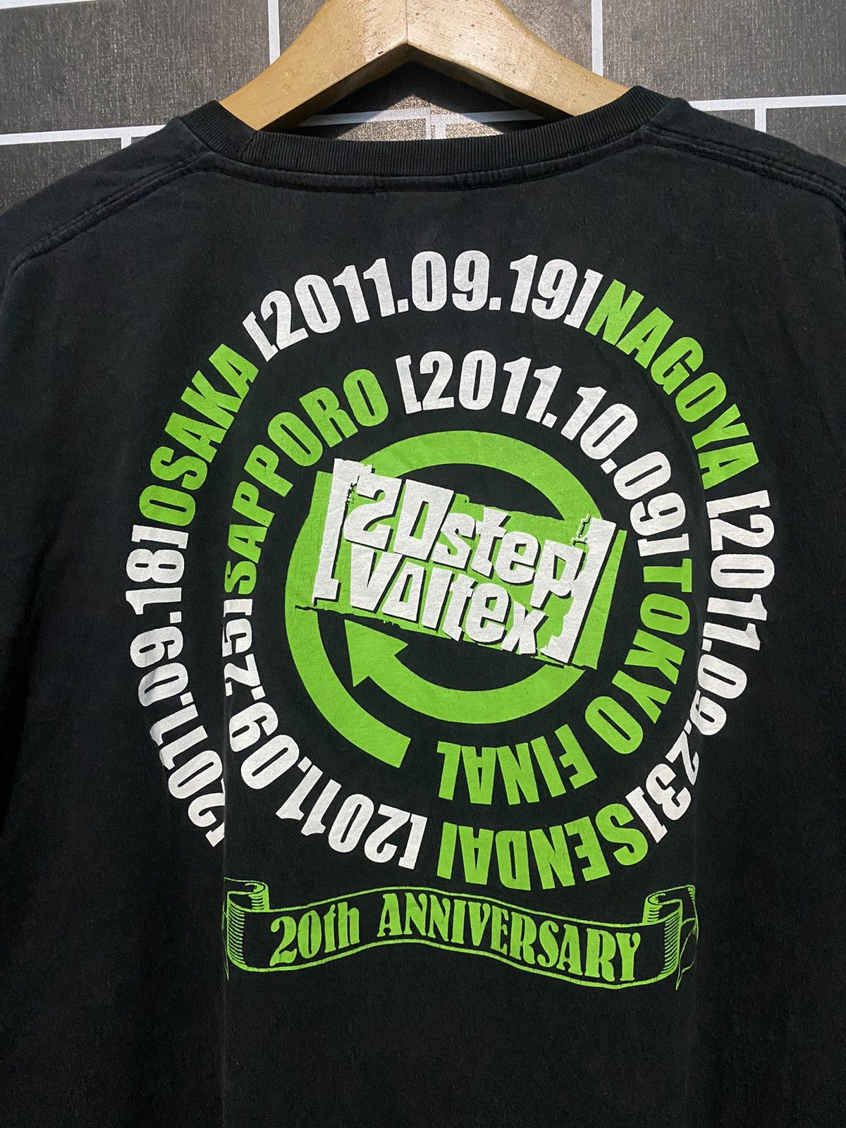 Band Tees × Japanese Brand Studio 696 Milktub Anniversary 20th tshirt Size US XXL / EU 58 / 5 - 5 Thumbnail