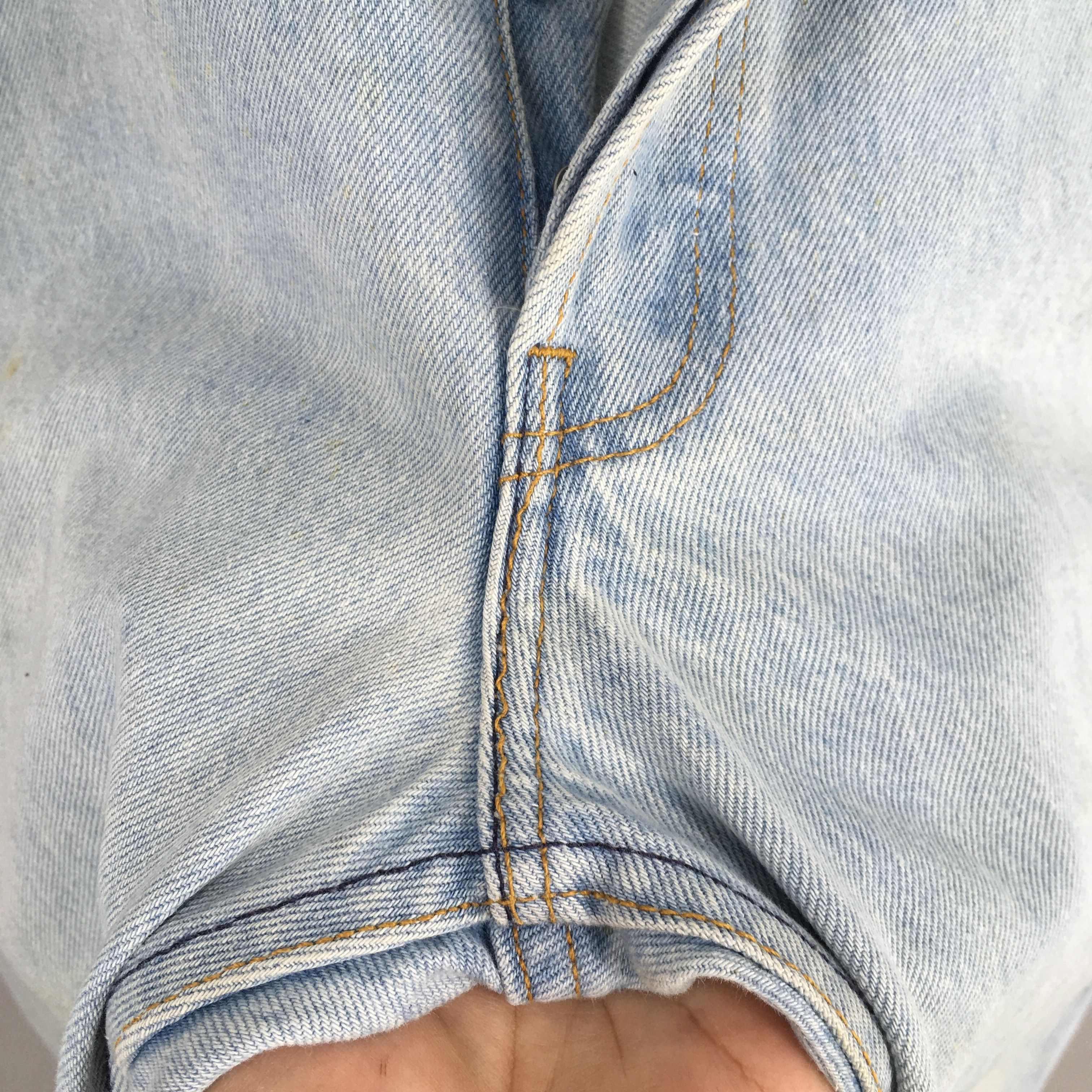 Levi's Size 38x35.5 Vintage 90s Levi's 501 Faded Blue Jeans Size US 30 / EU 46 - 7 Thumbnail