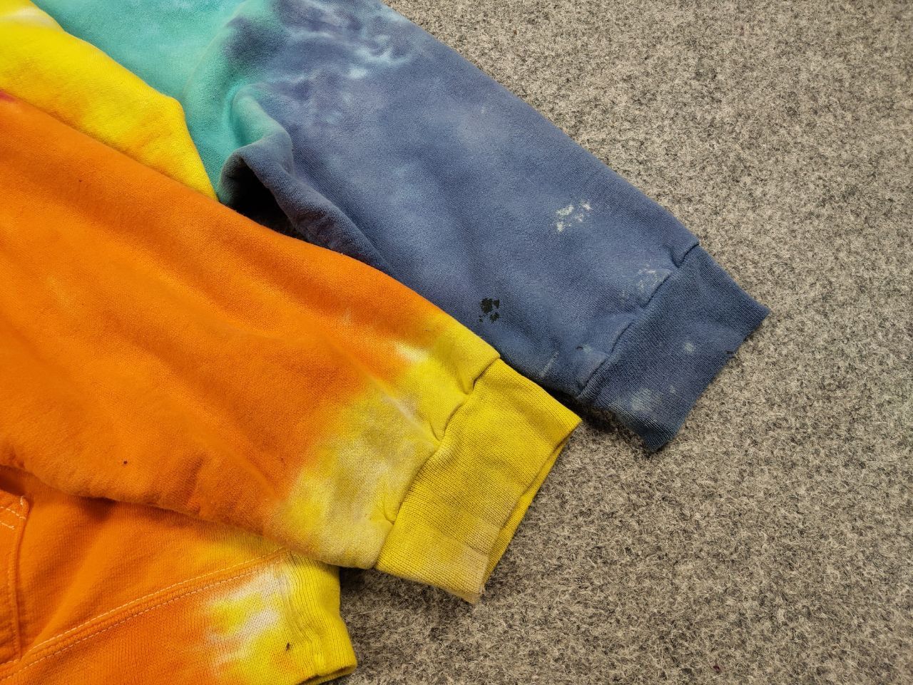 Hanes Vintage 90's Hanes Ultimate bright Tie Dye Oversized Hoodie Size US L / EU 52-54 / 3 - 12 Thumbnail